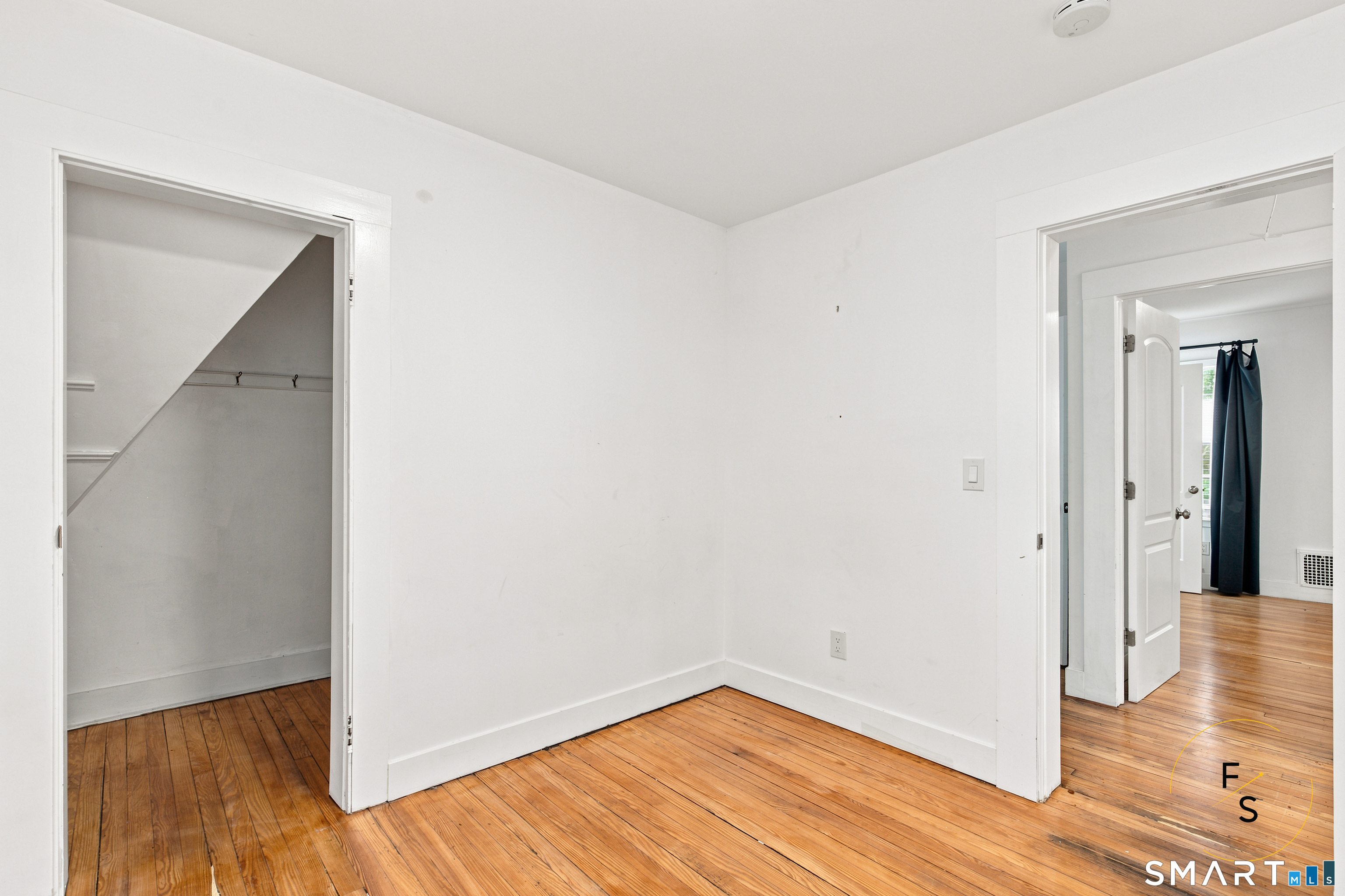 34 Harlem Avenue Property Photo 23