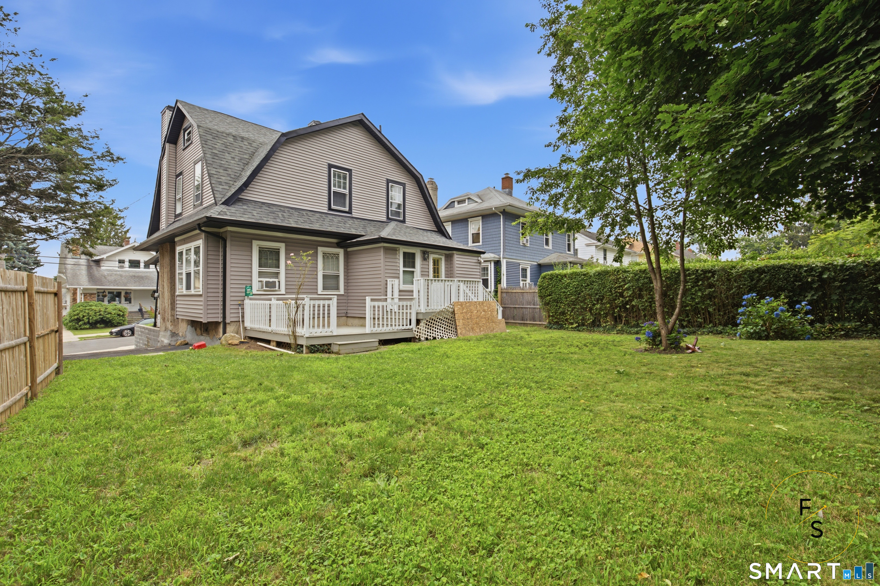 34 Harlem Avenue Property Photo 33