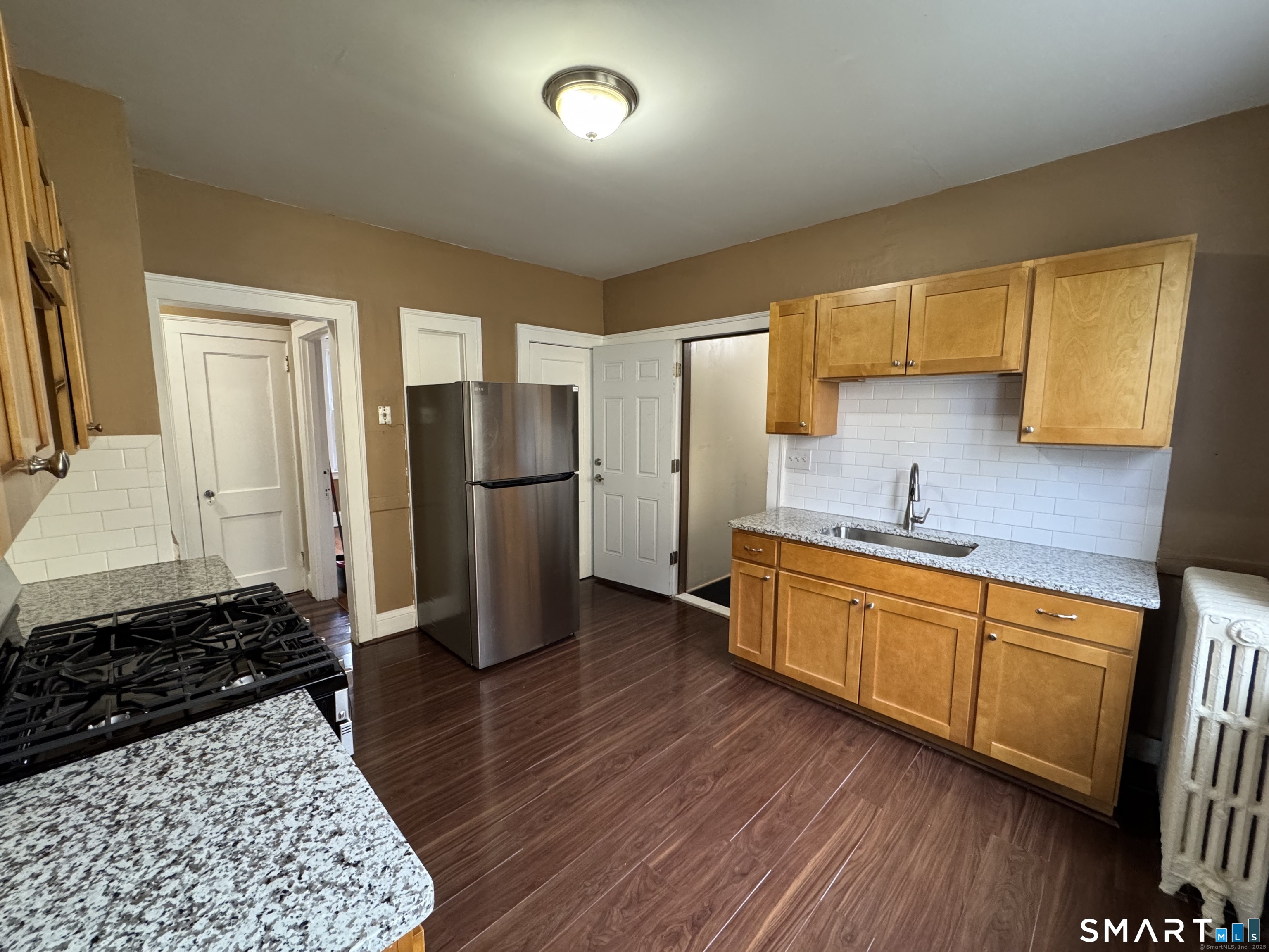 94-96 Thomaston Street Property Photo 2
