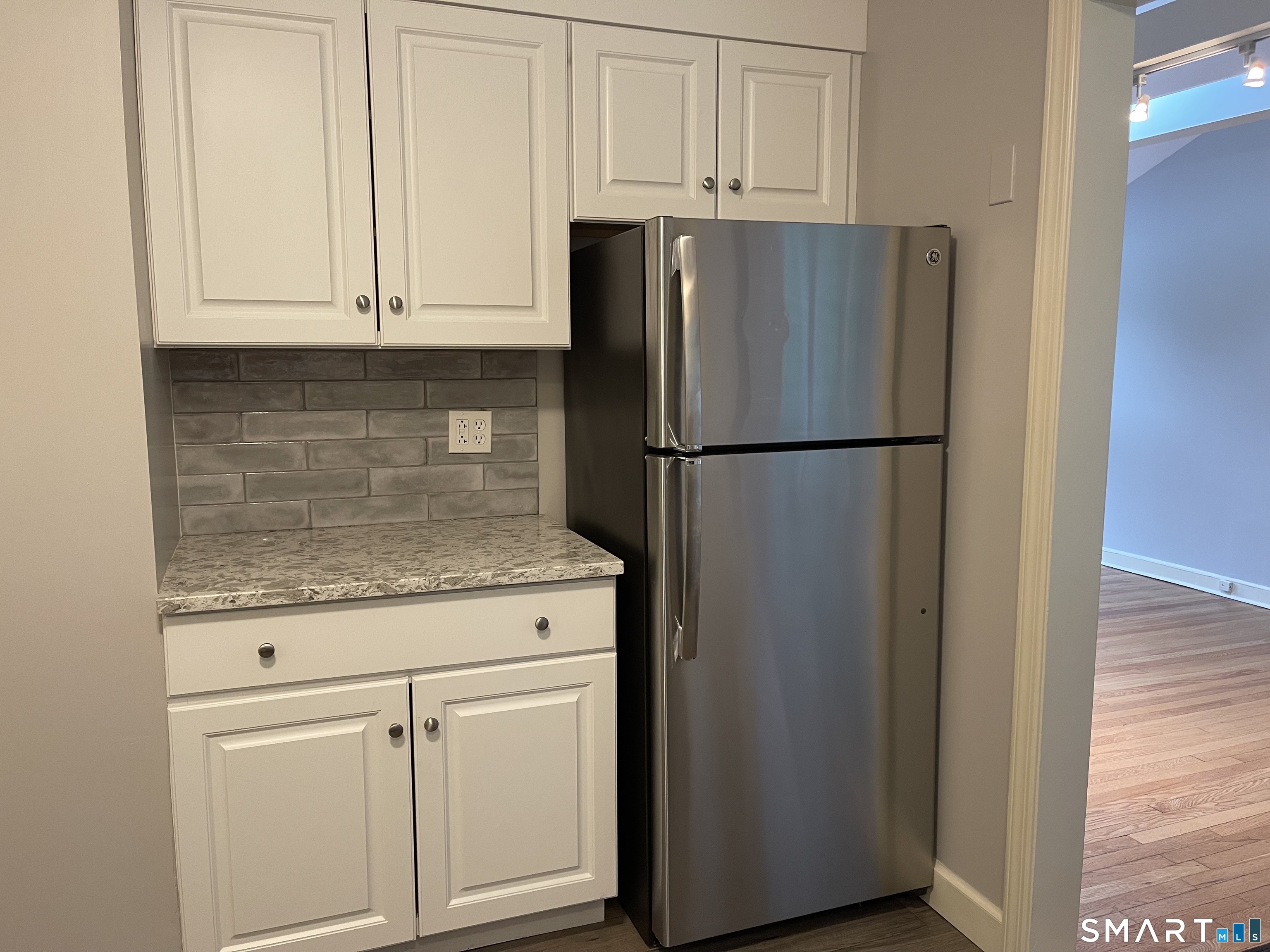 24192383 Property Photo 10