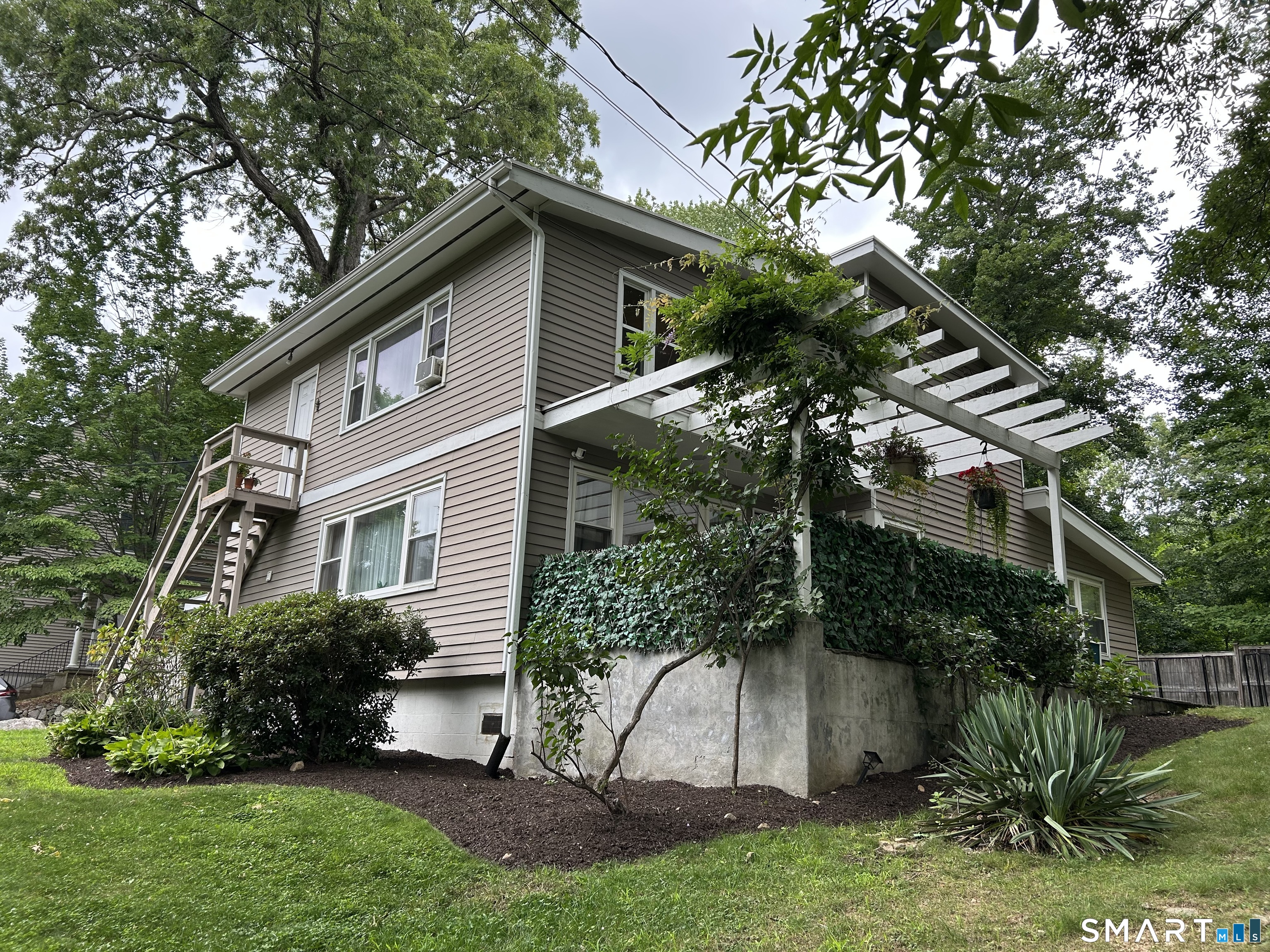 33 River Street Property Photo 1