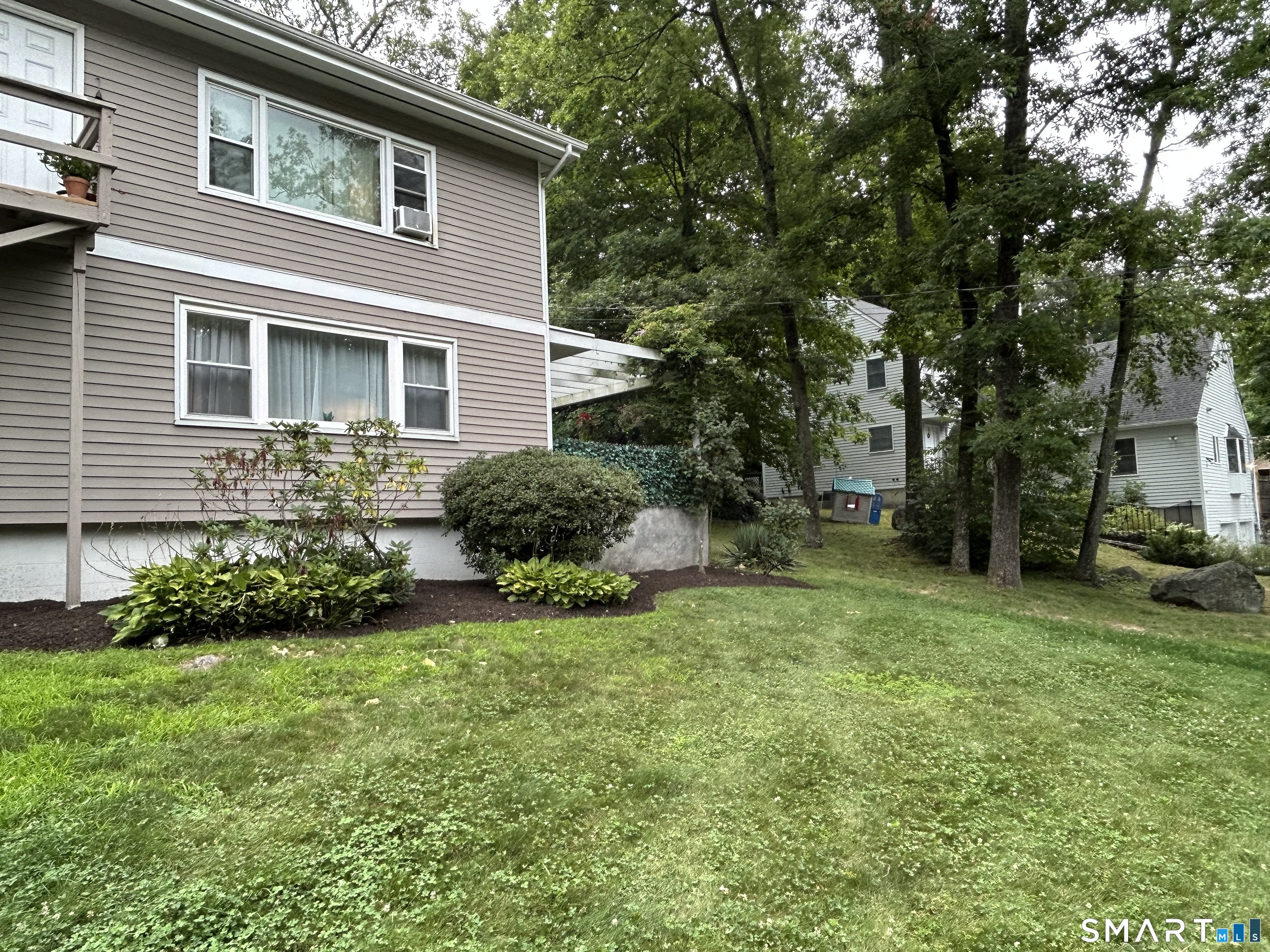 33 River Street Property Photo 6