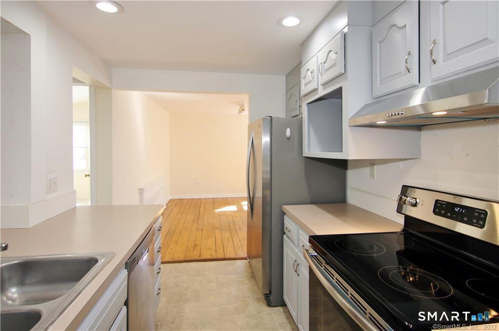 33 River Street Property Photo 9