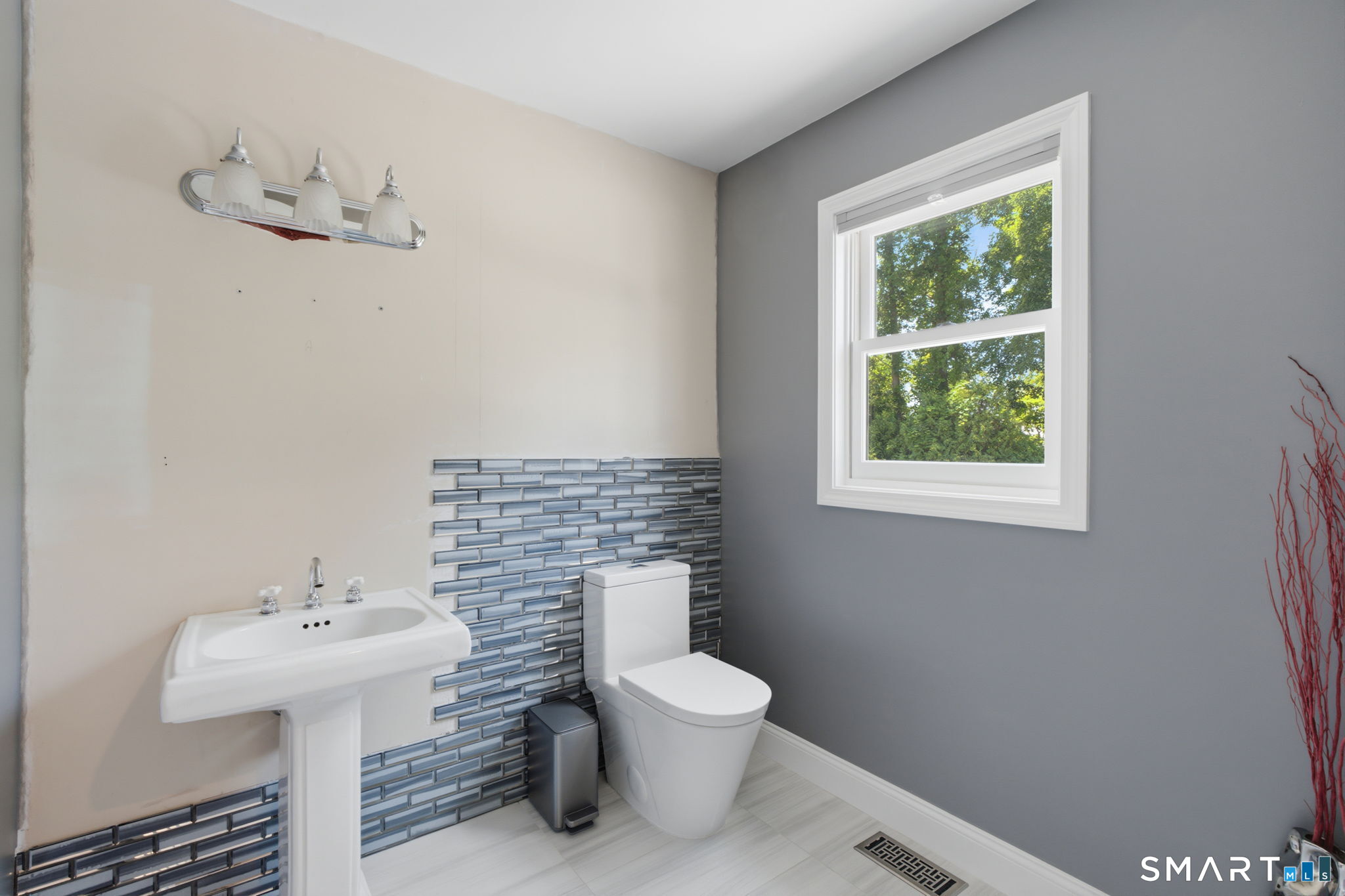 35 Forest Hills Drive Property Photo 17