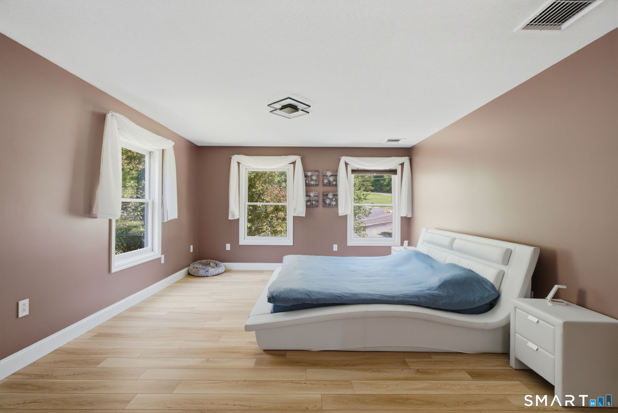 35 Forest Hills Drive Property Photo 25