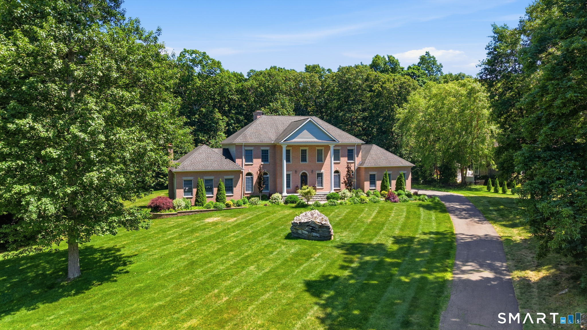 52 Country Club Road Property Photo 1