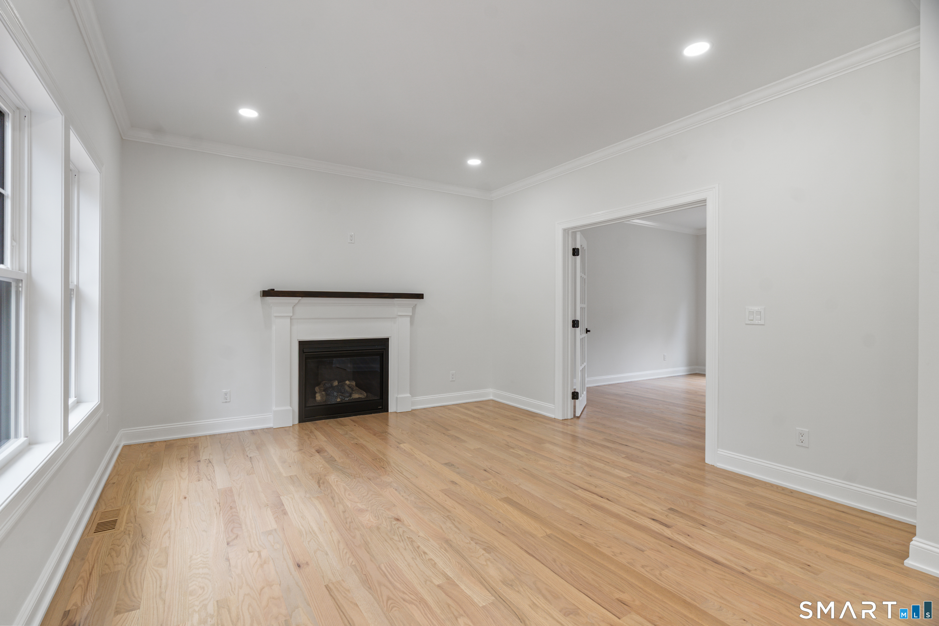 450 Bluff View Drive Property Photo 14