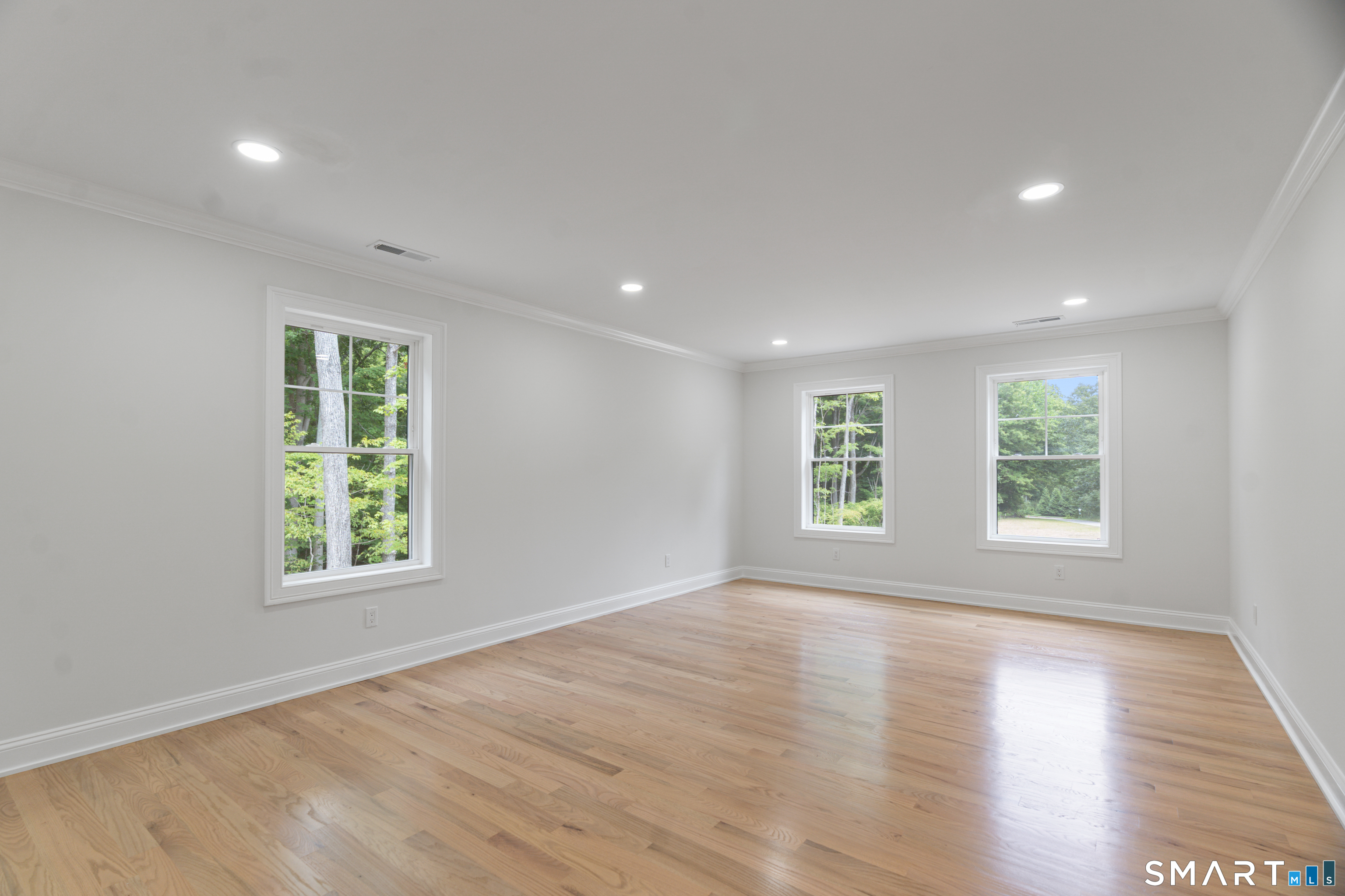 450 Bluff View Drive Property Photo 29