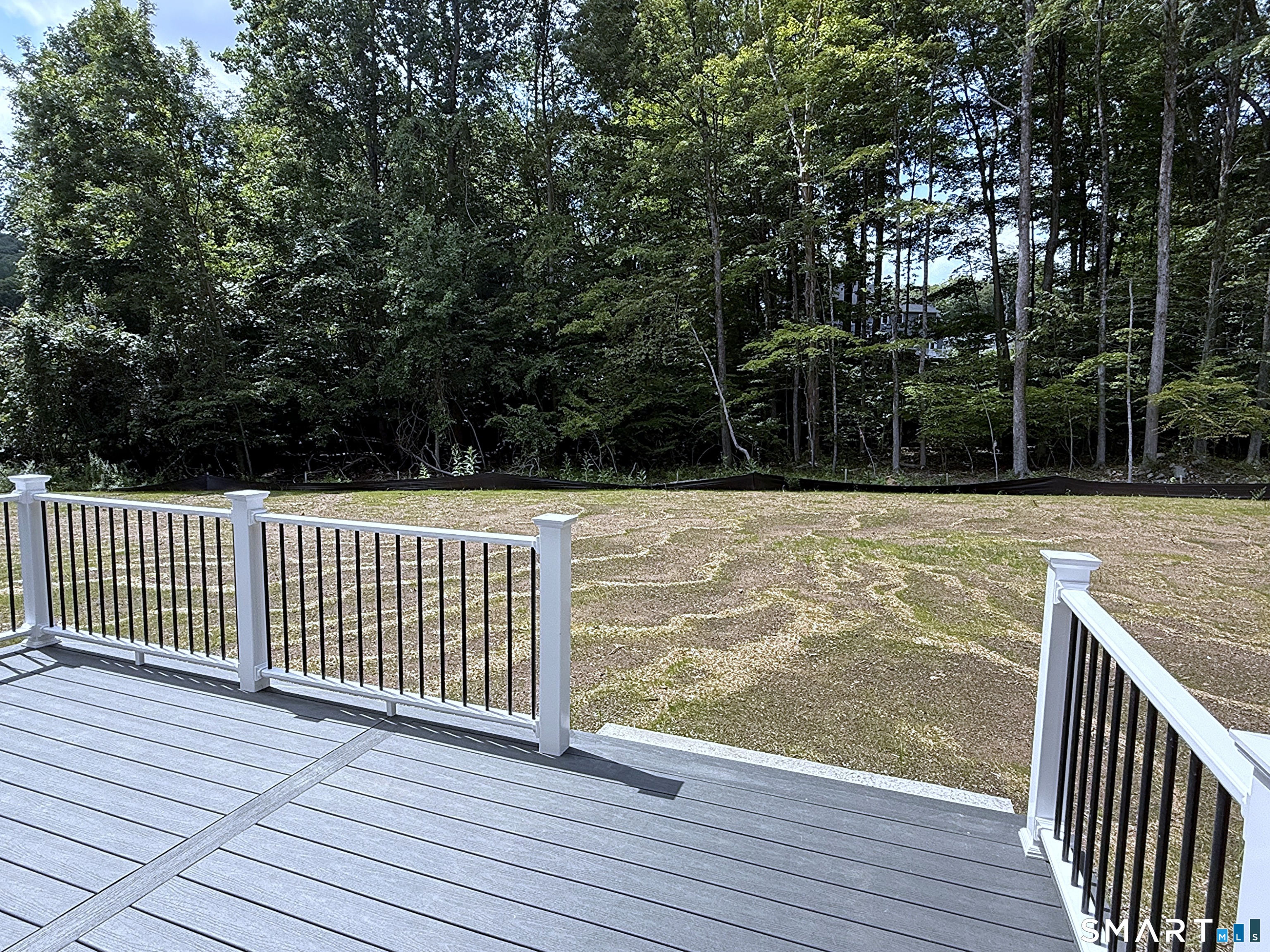 450 Bluff View Drive Property Photo 35