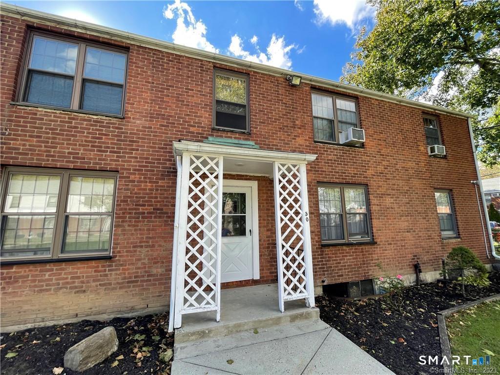 50 Mencel C Circle Property Photo 1