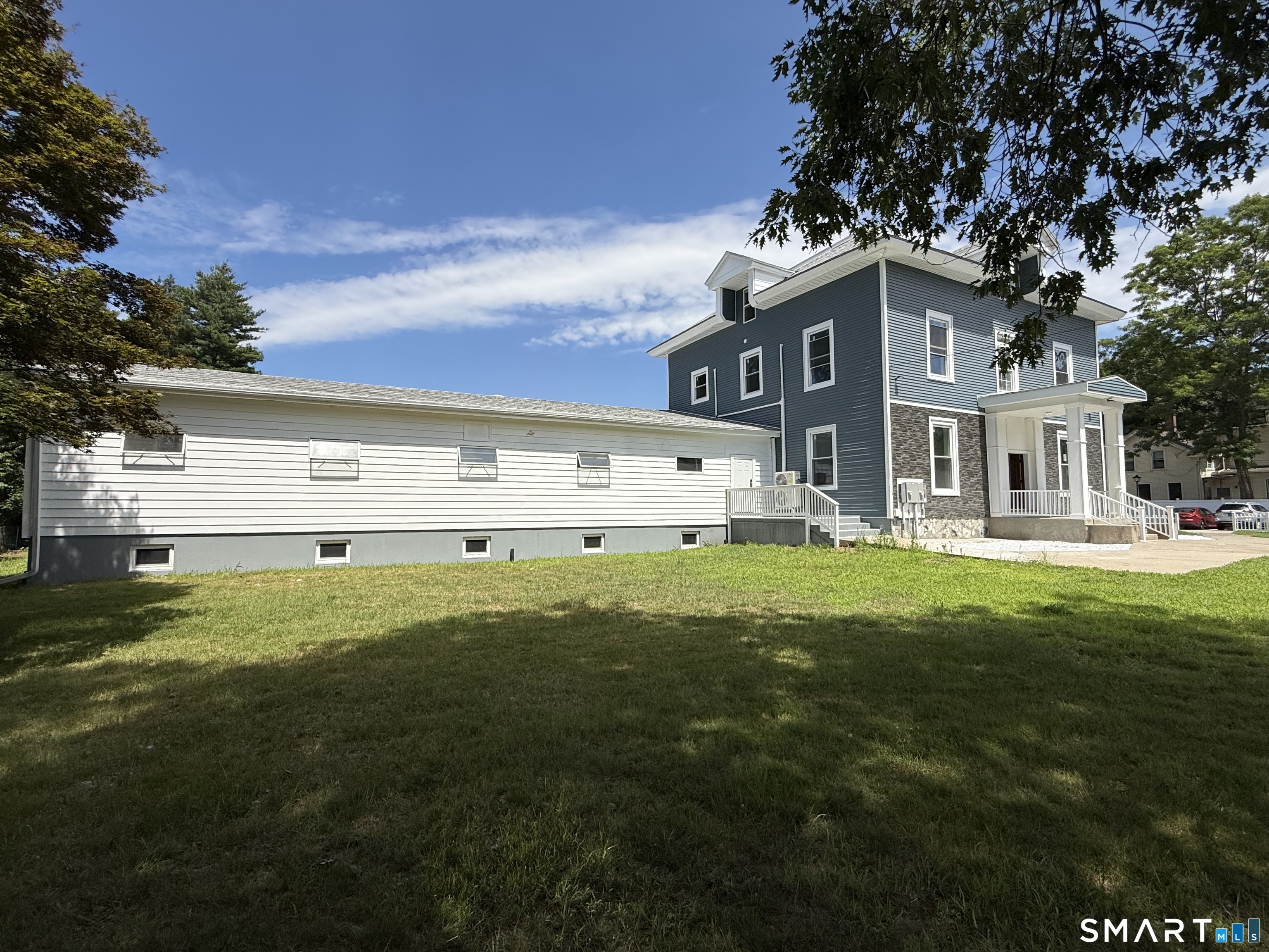 65 Main South Street Property Photo 8