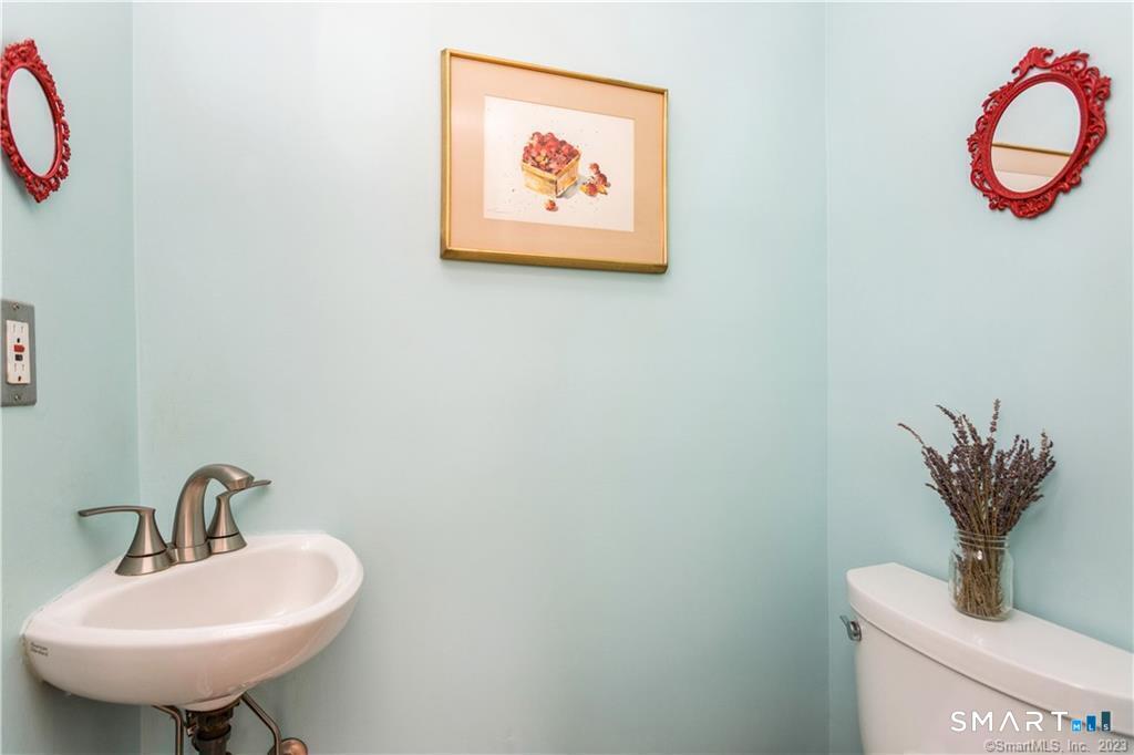 107 Marne Avenue Property Photo 9