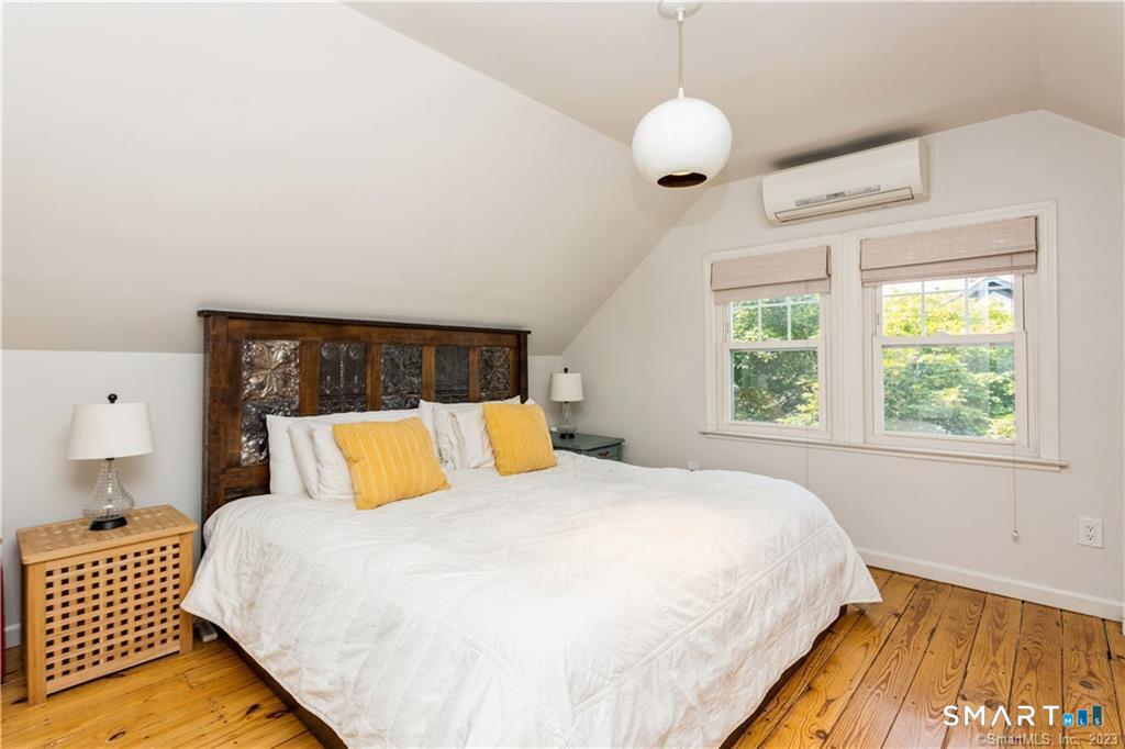 107 Marne Avenue Property Photo 10