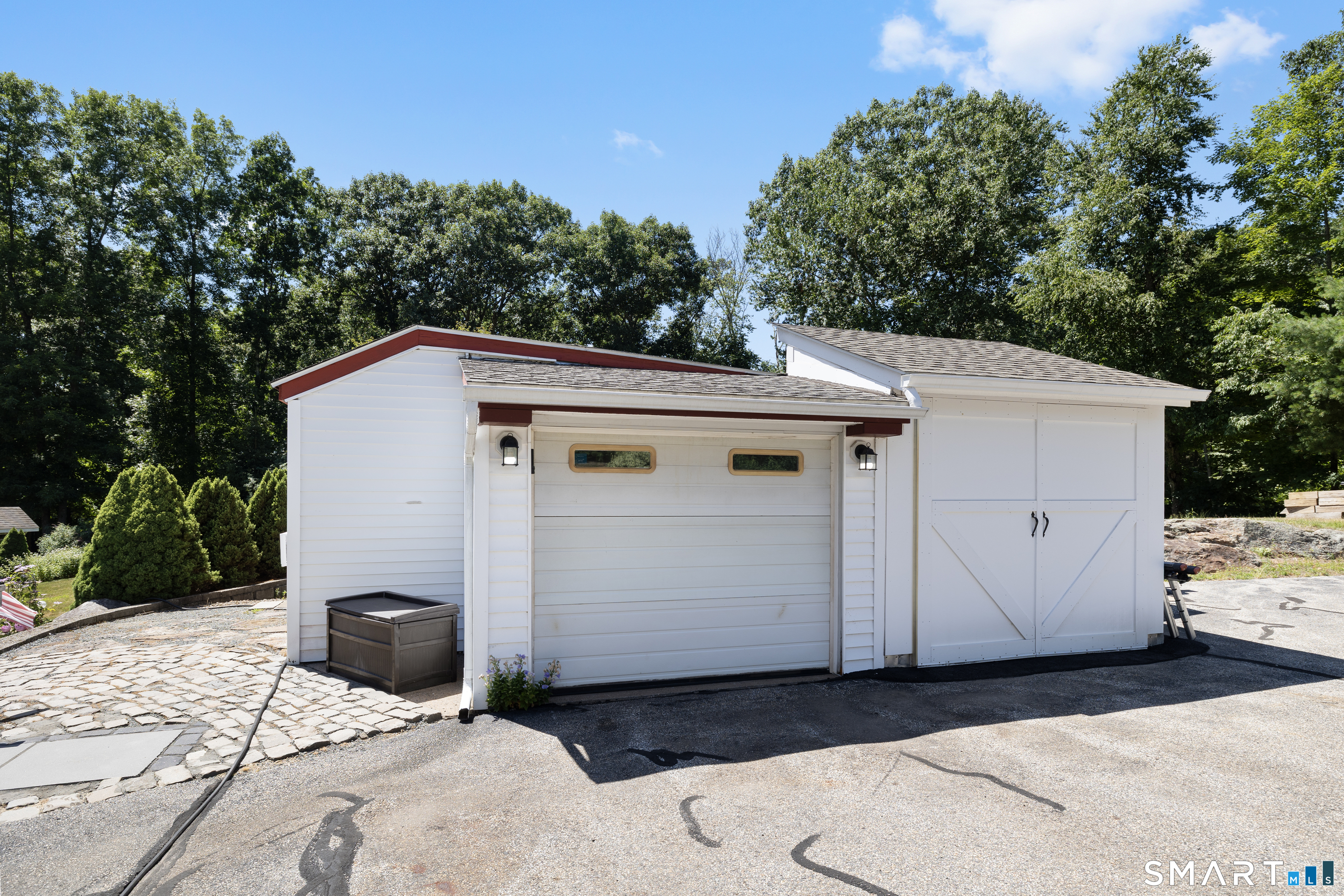 69-71 Stage Harbor Road Property Photo 5