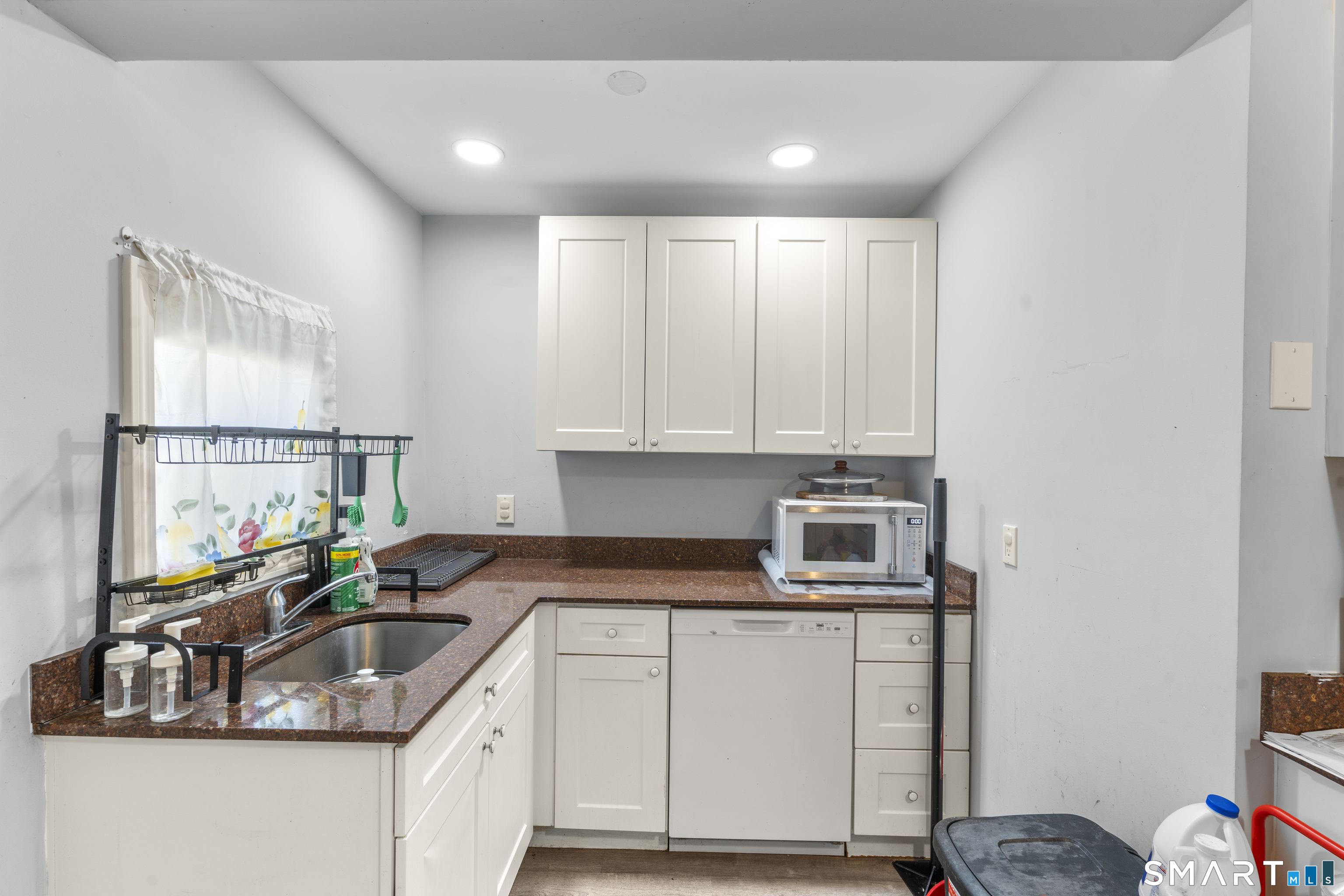 174 Weybosset Street Property Photo 7