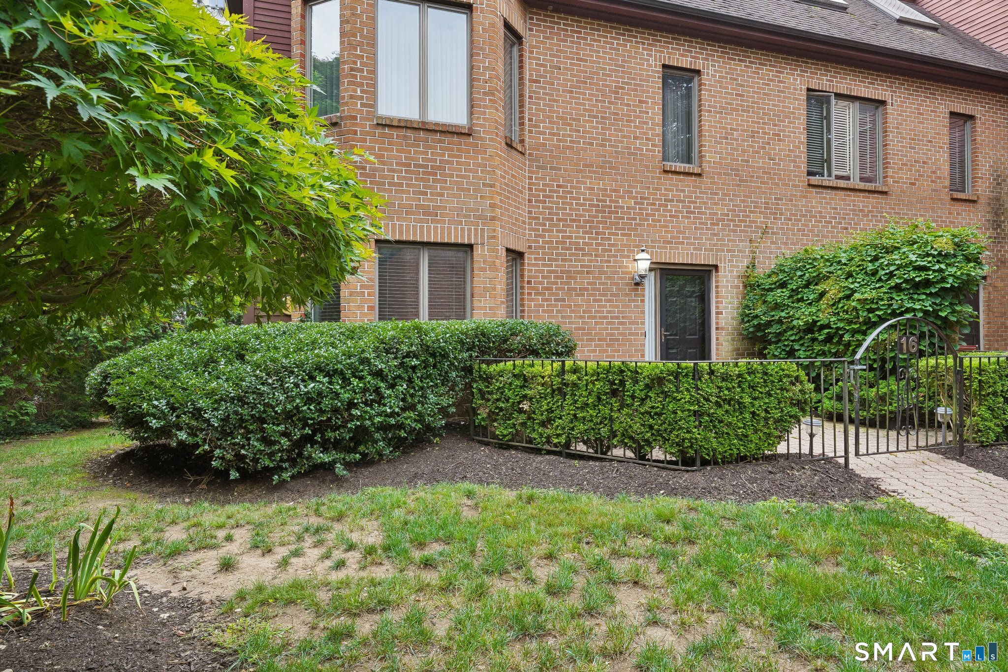 3300 Park 16 Avenue Property Photo 1
