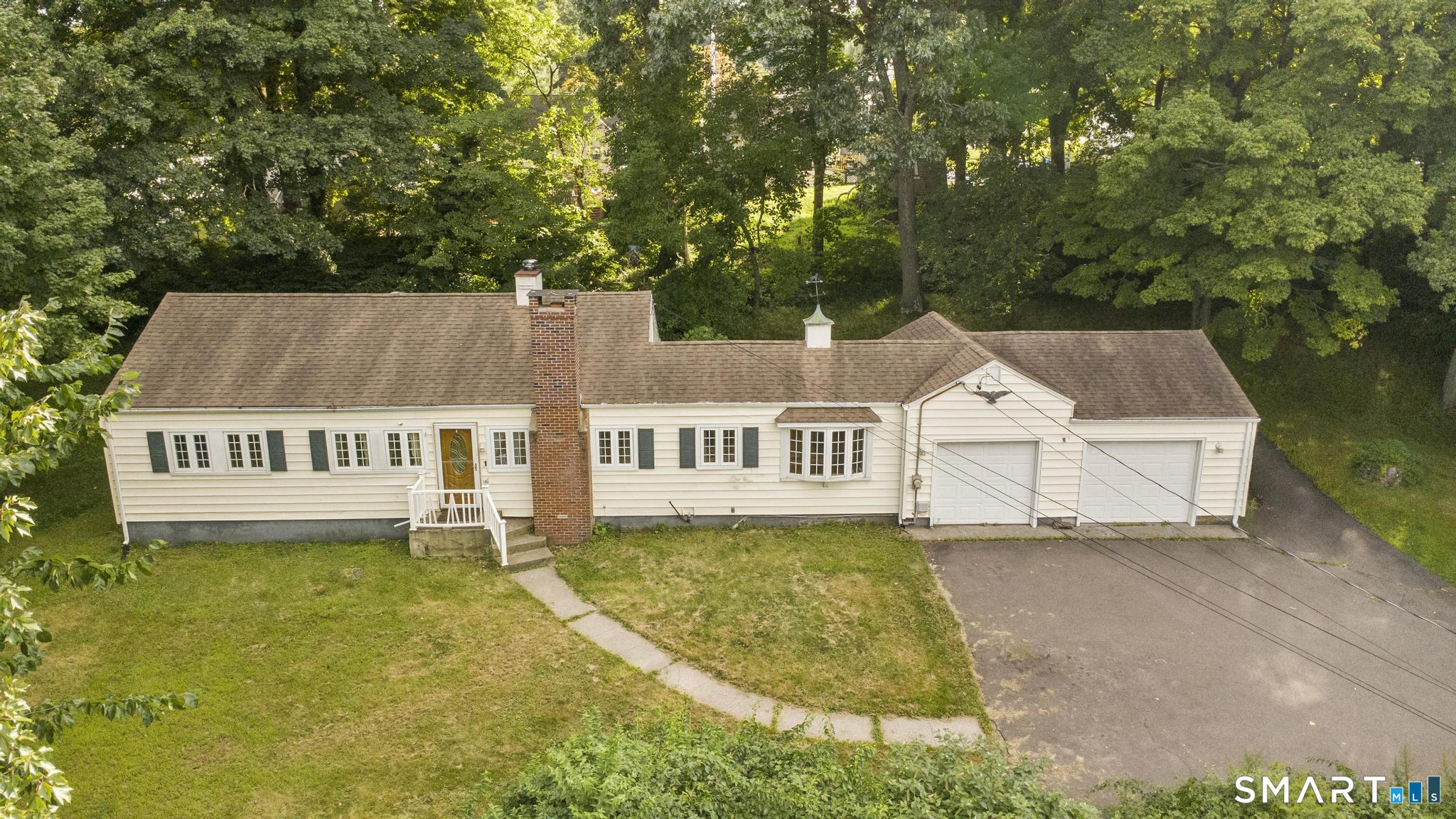 160 Sanford Street Property Photo 2
