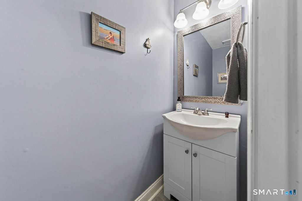 105 Peddlars 105 Drive Property Photo 10