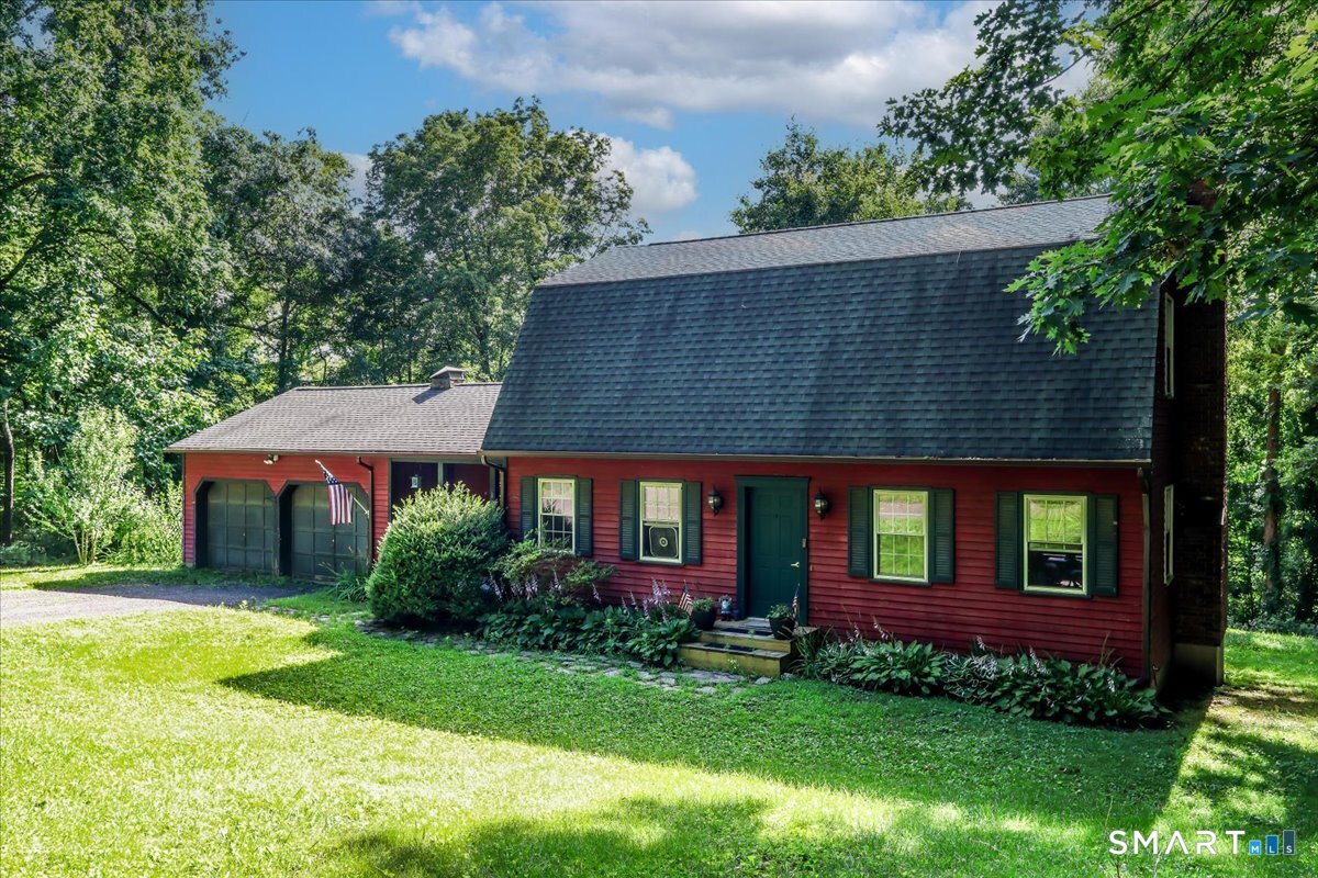 236 Chestnut Land Road Property Photo 3