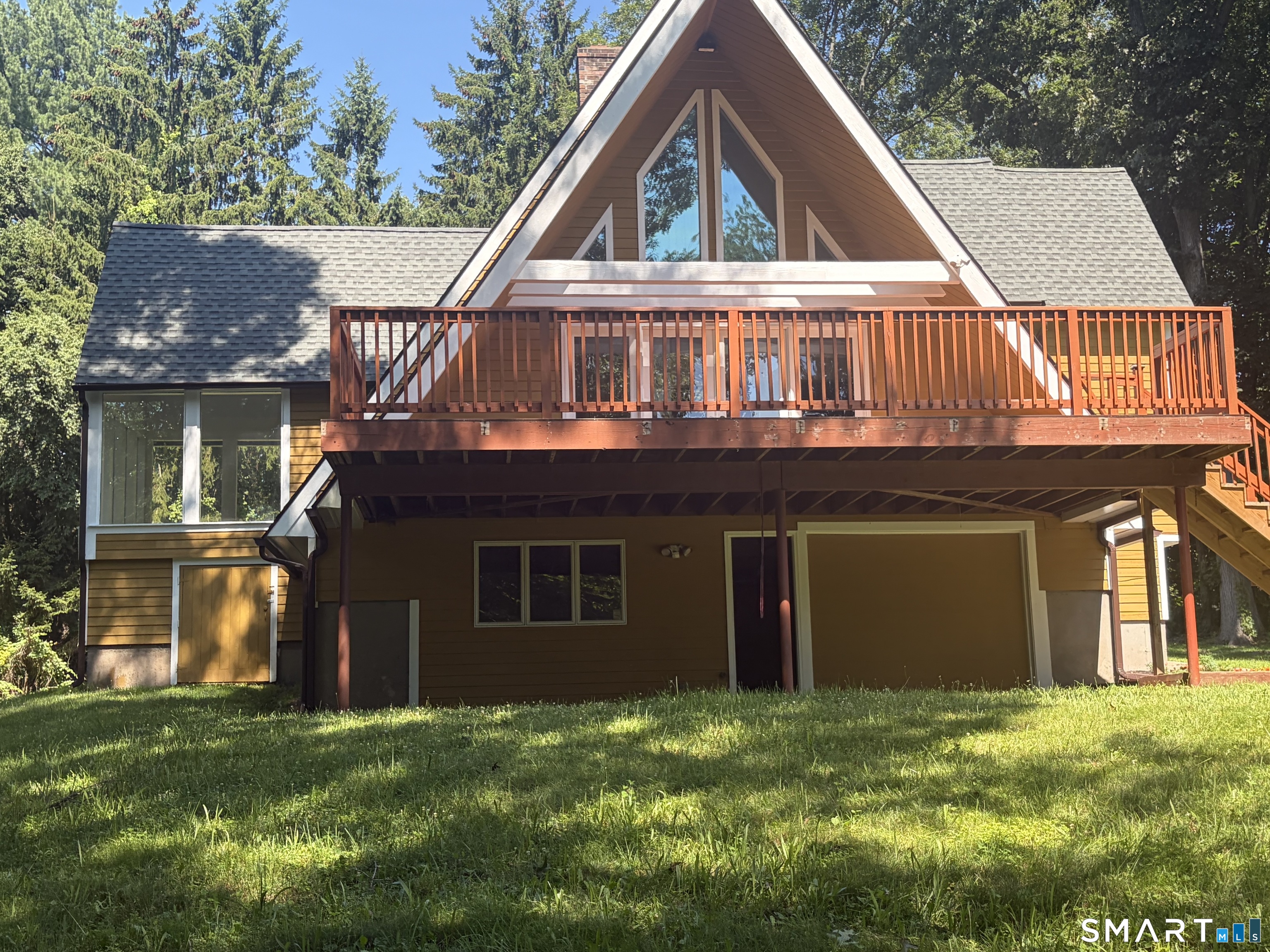 137 Corrigan Avenue Property Photo 1
