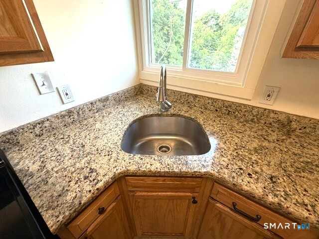 39 Village Street Property Photo 5