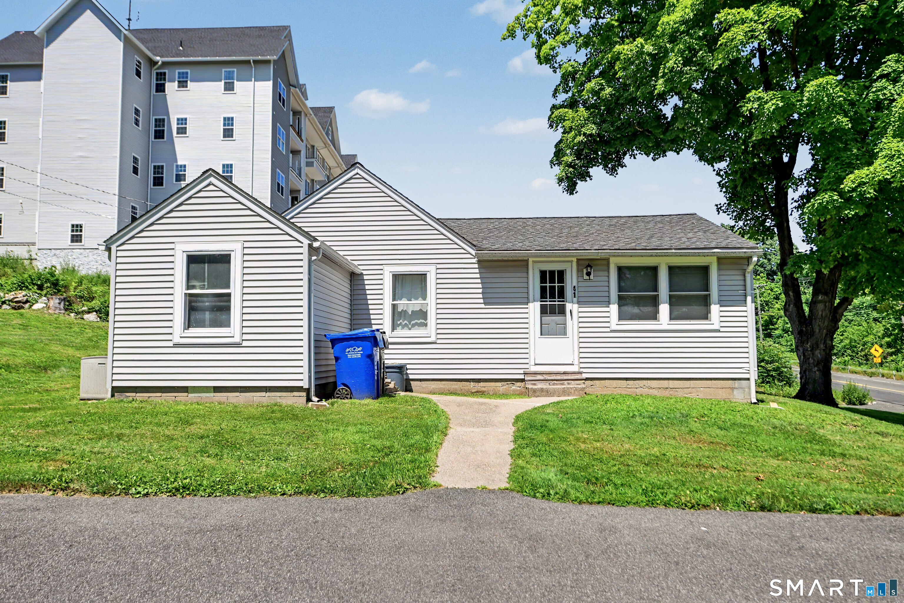 41 Poplar Street Property Photo 2