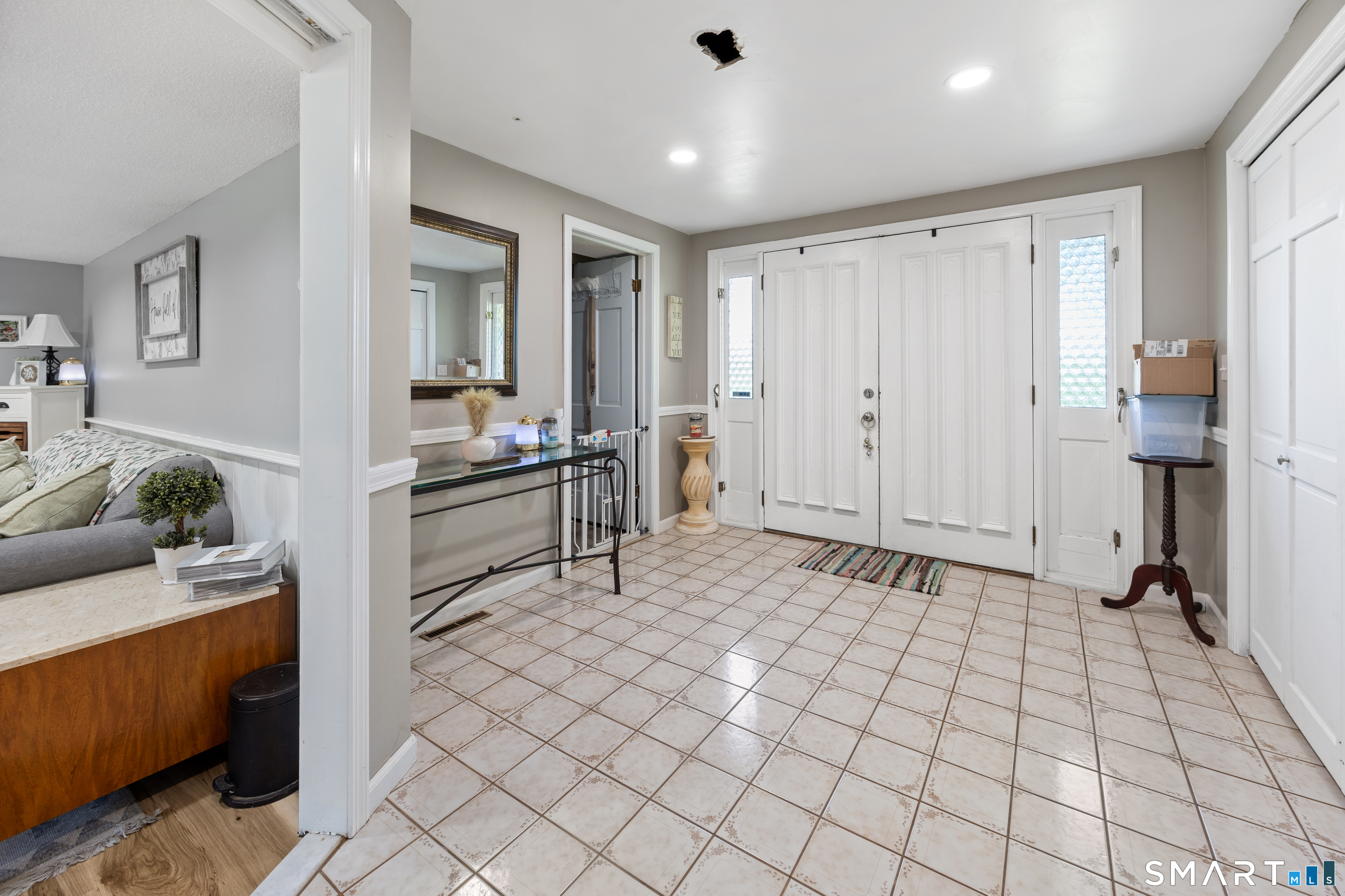 16 Indian Hill Road Property Photo 4