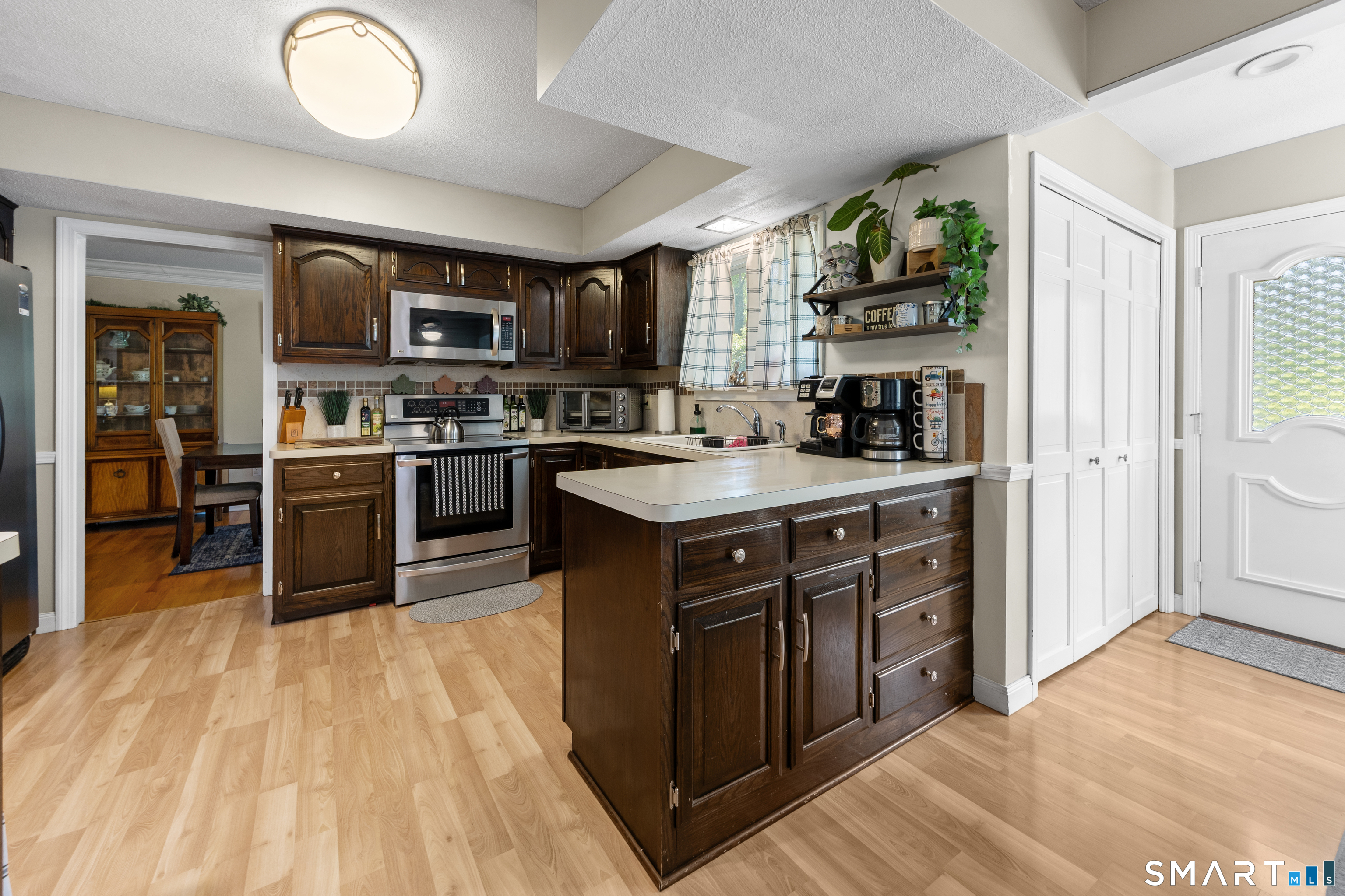 16 Indian Hill Road Property Photo 10