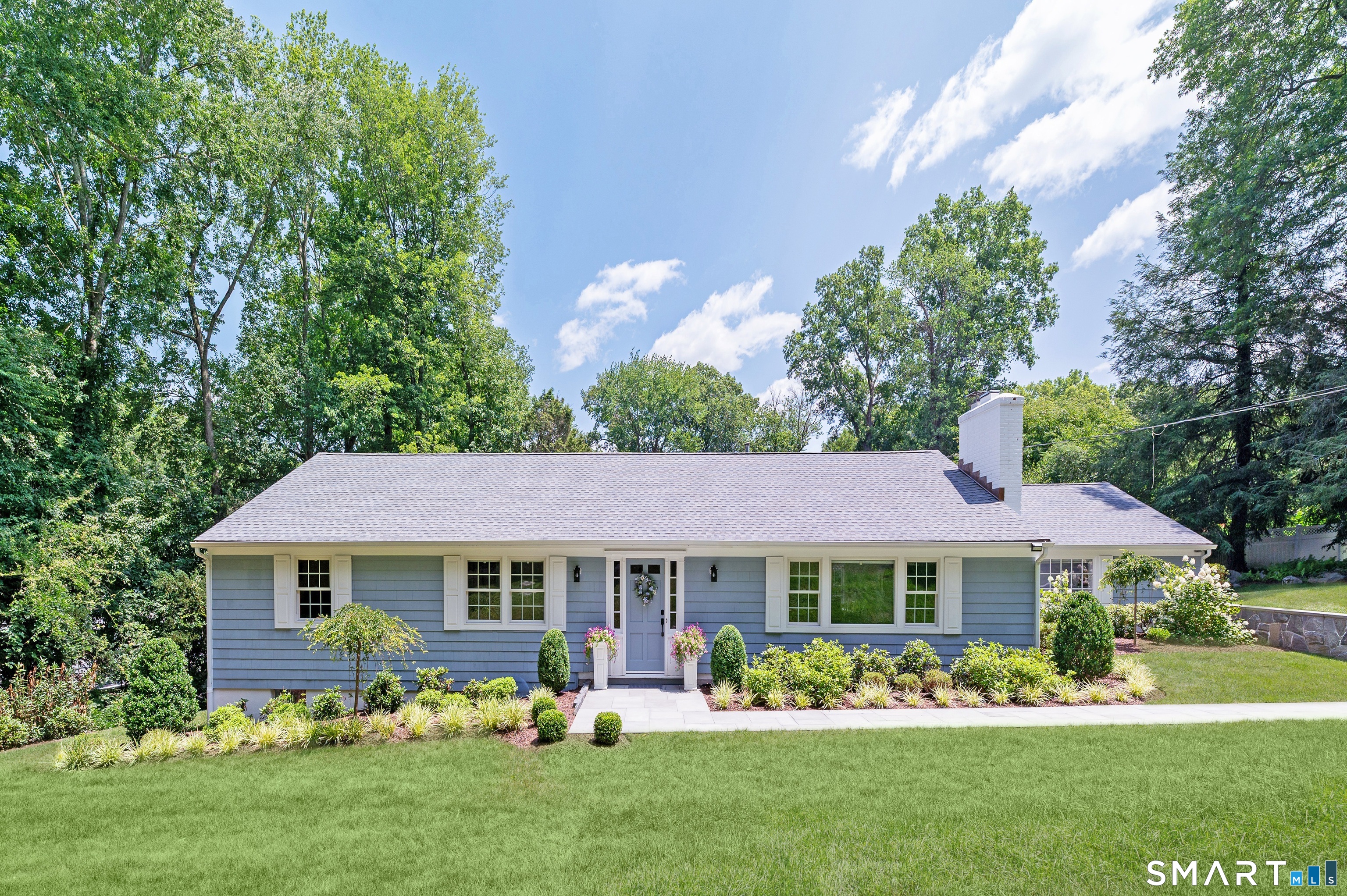 76 Comstock Hill Road Property Photo 4