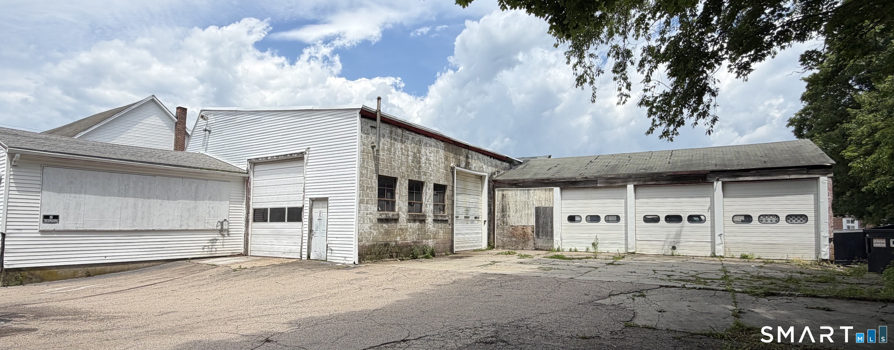 106 Broad West Street Property Photo 3