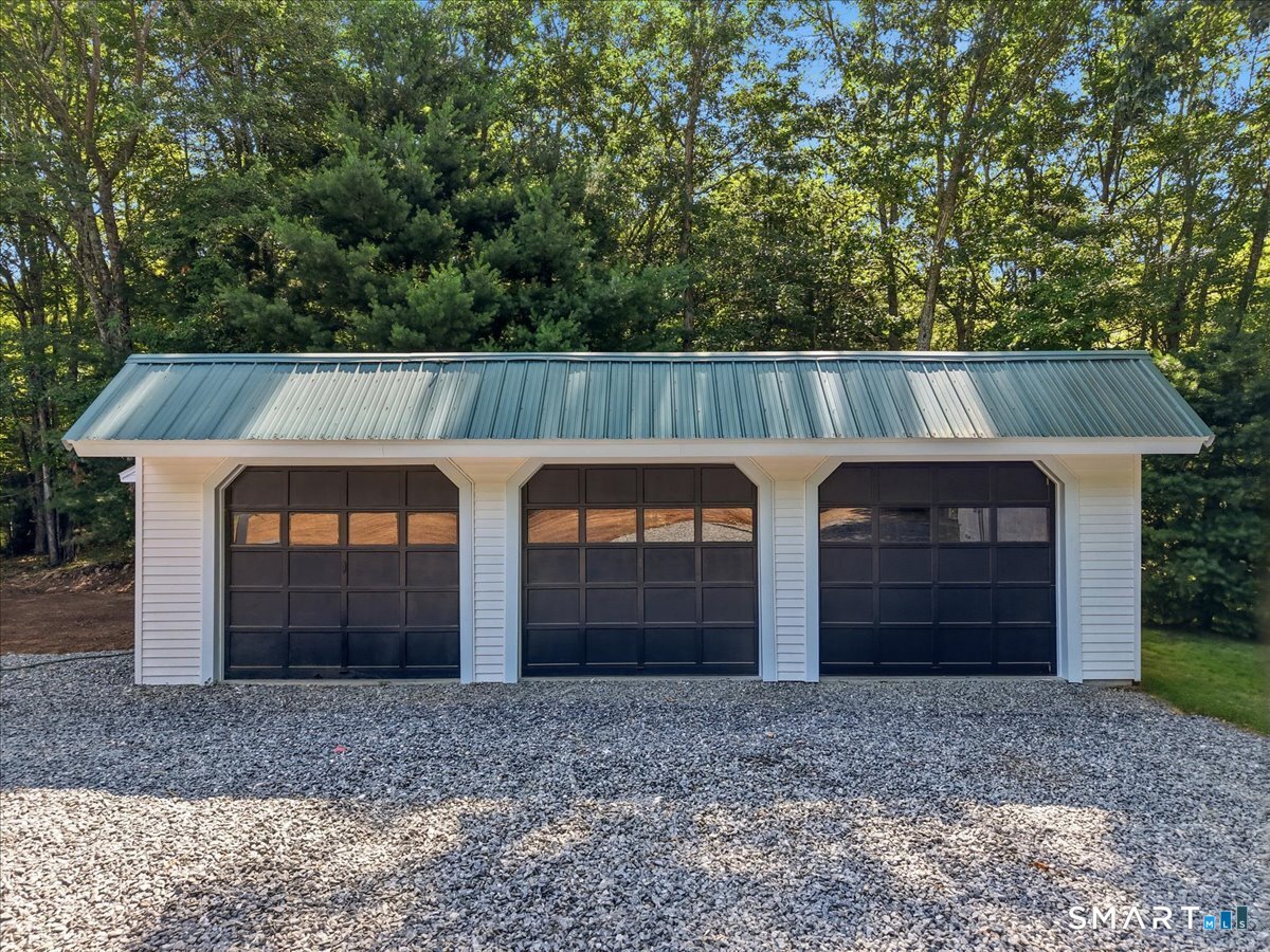 104 Hanover Road Property Photo 5