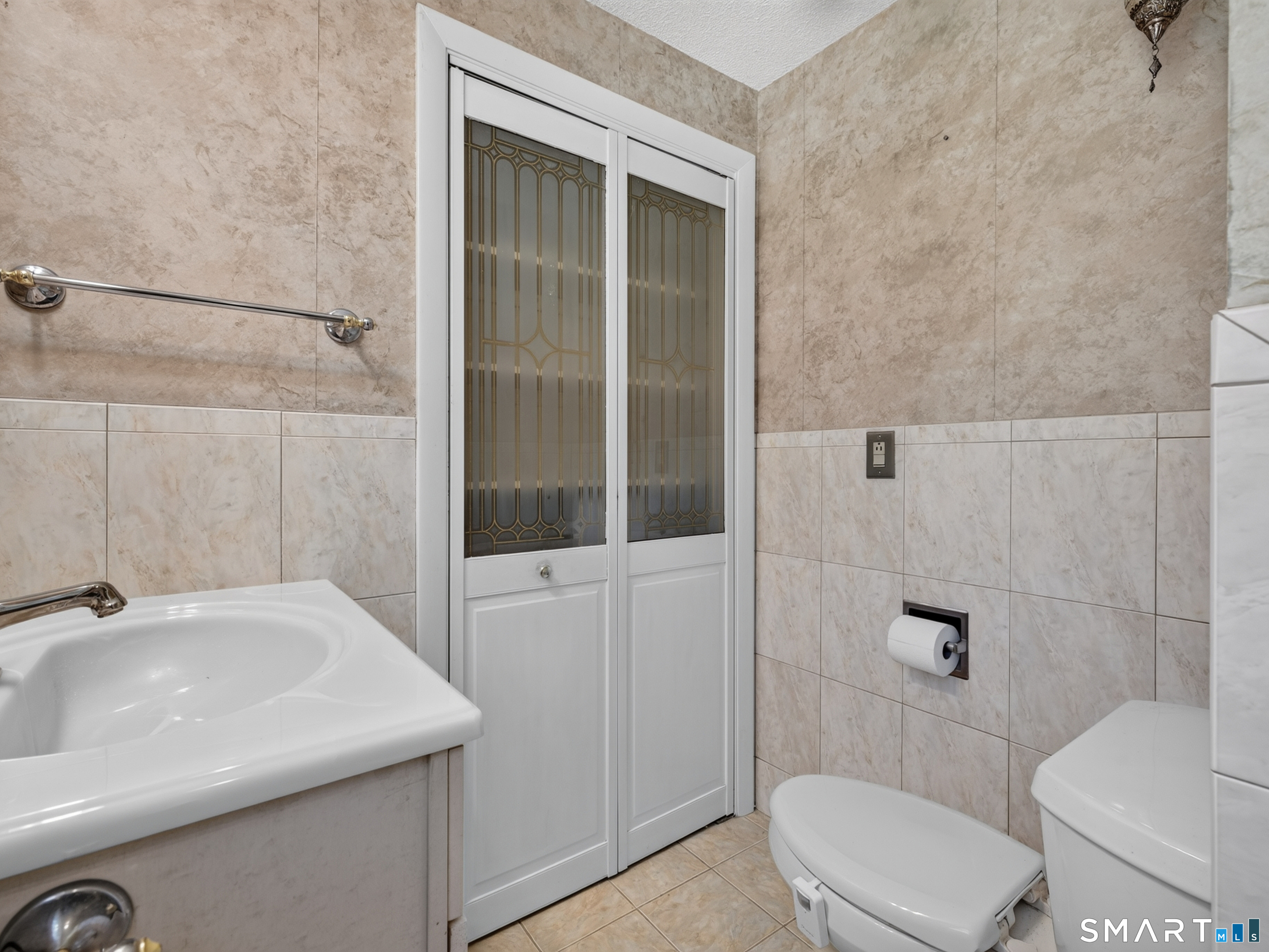 9 West Road Property Photo 25