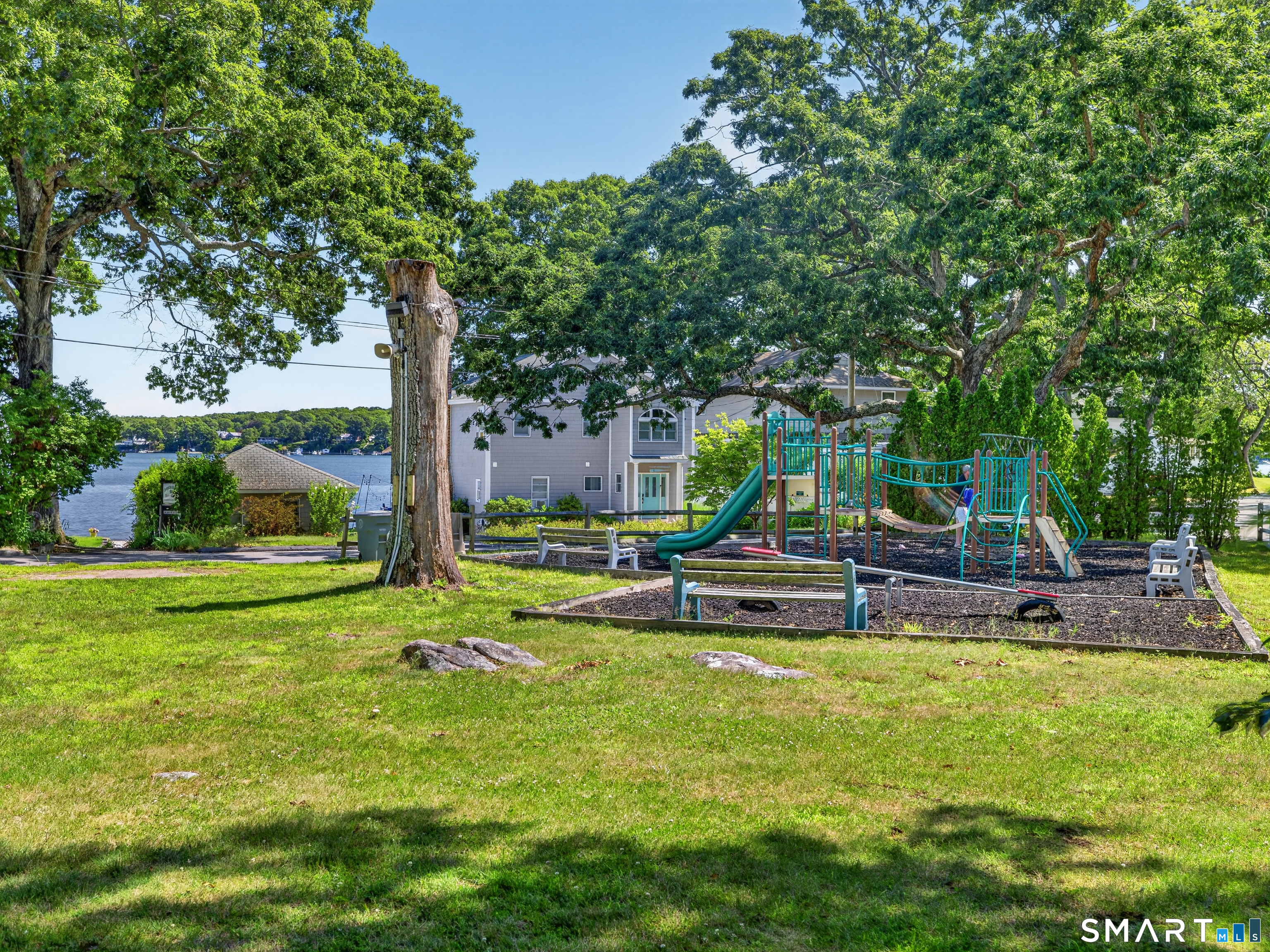 9 West Road Property Photo 35