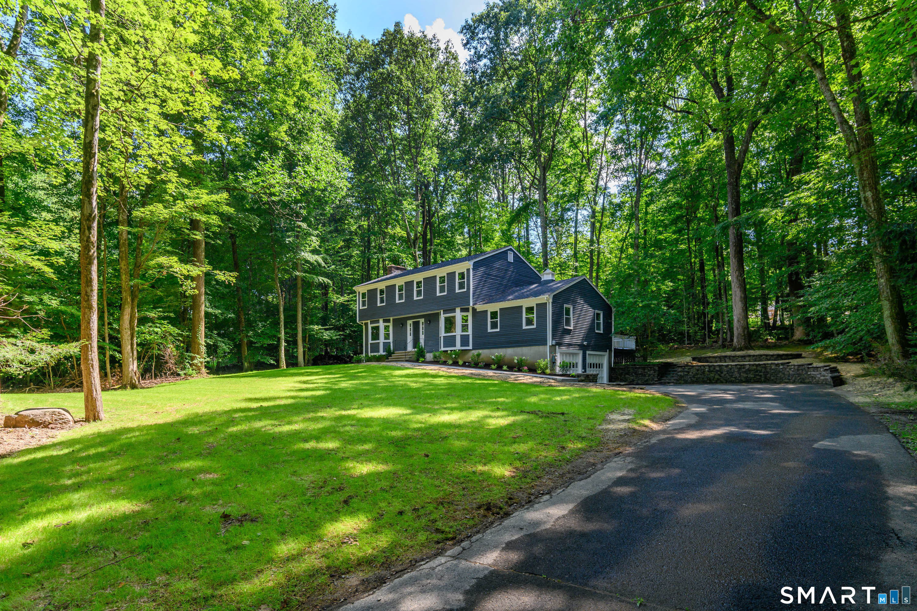 10 Leopard Drive Property Photo 2