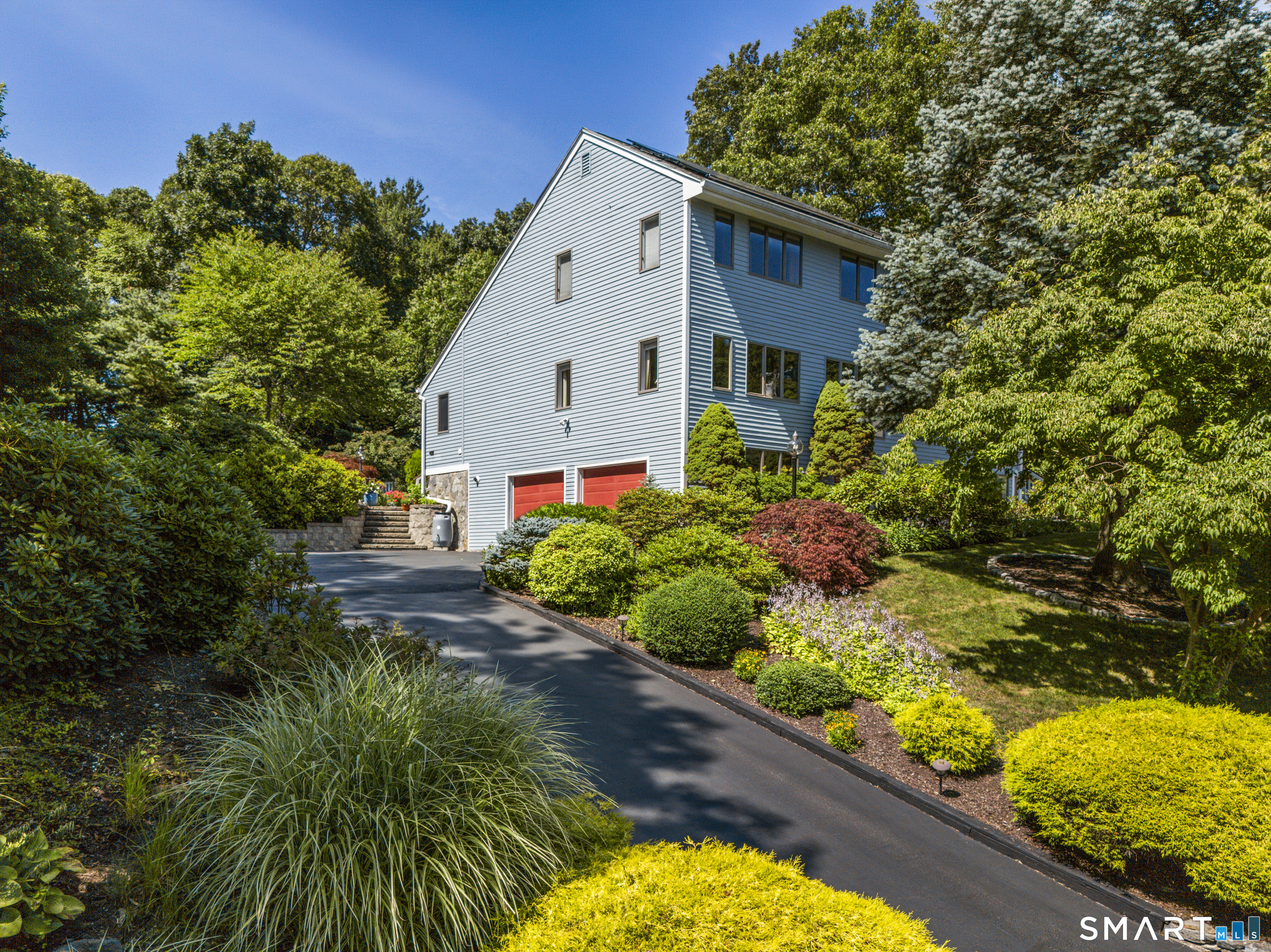 15 Rose Ridge Court Property Photo 2