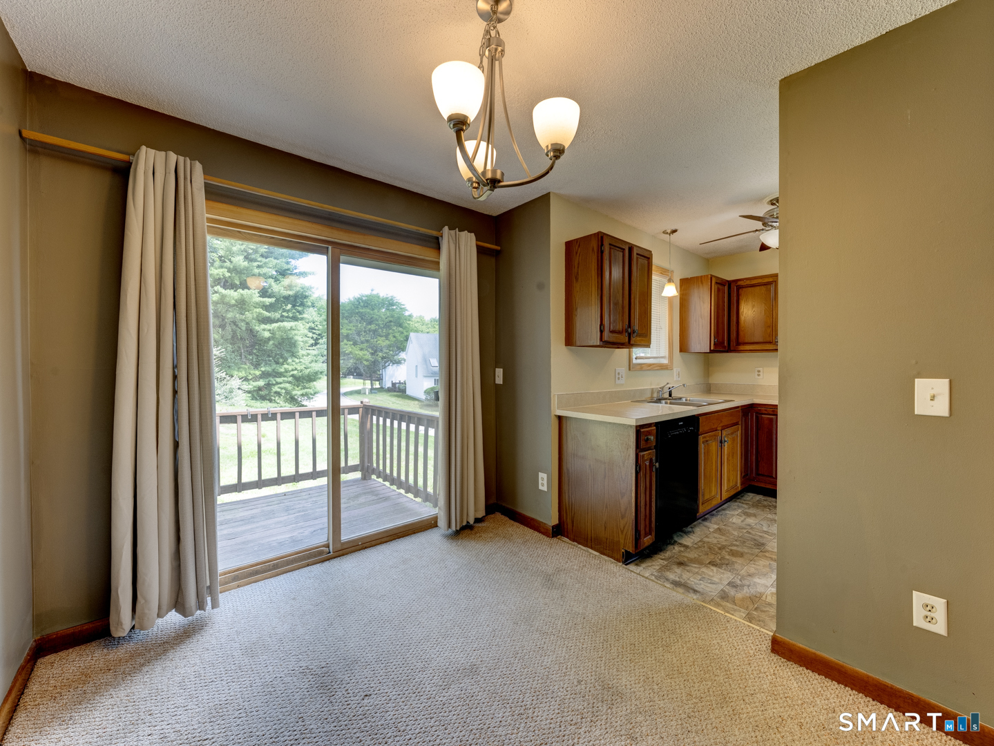40 Eastbrook A Heights Property Photo 18