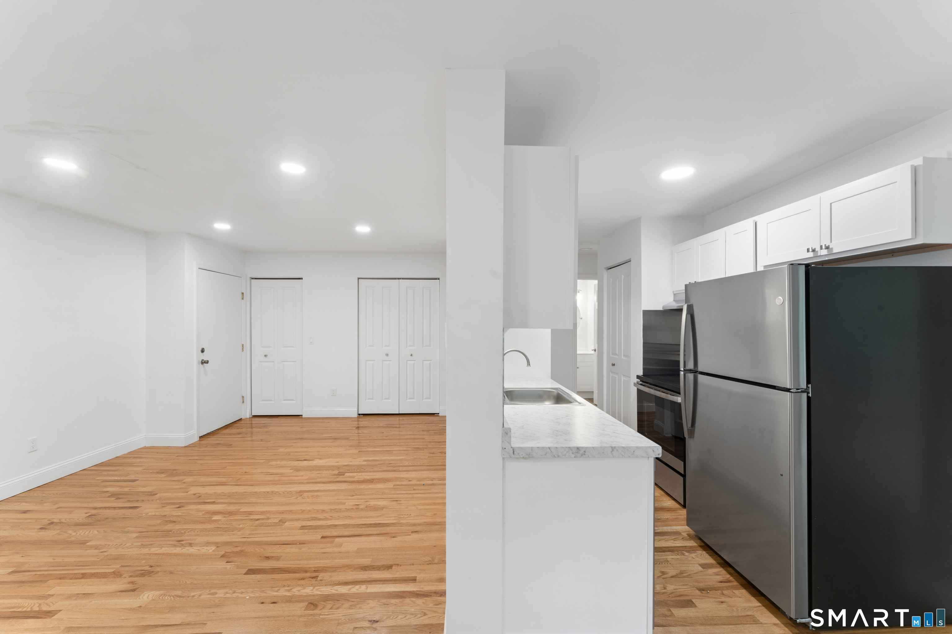 5 Woodside 65 Avenue Property Photo 3