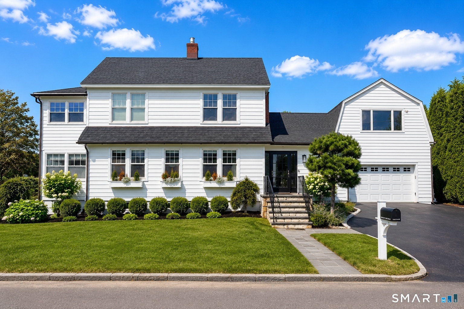 4 Bradley Street Property Photo 1