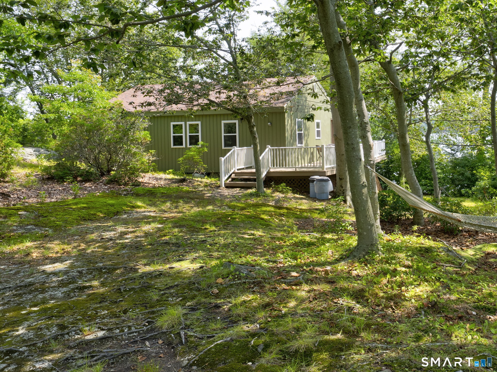 1 Island/bay Property Photo 1