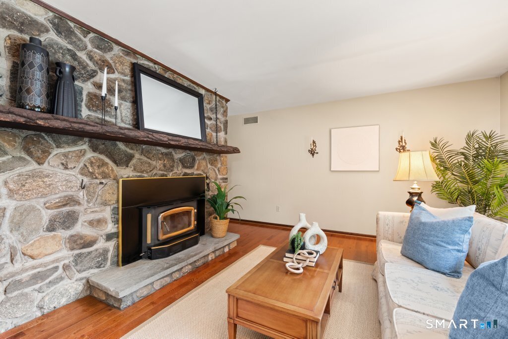 60 Shepard Hill Road Property Photo 14