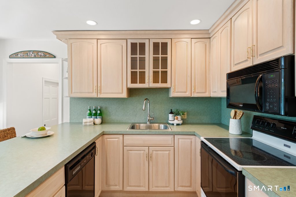 60 Shepard Hill Road Property Photo 20