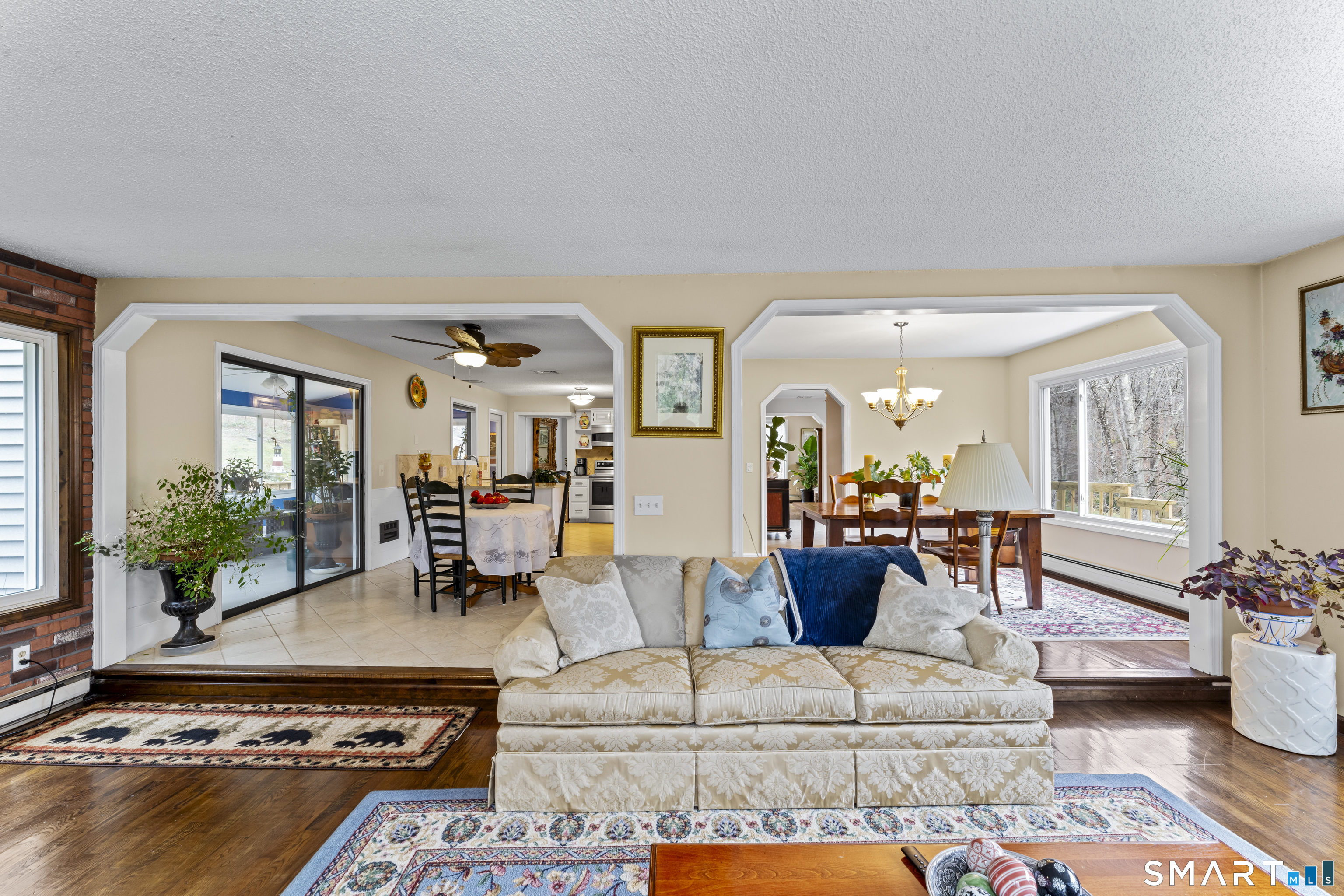 24193341 Property Photo 11