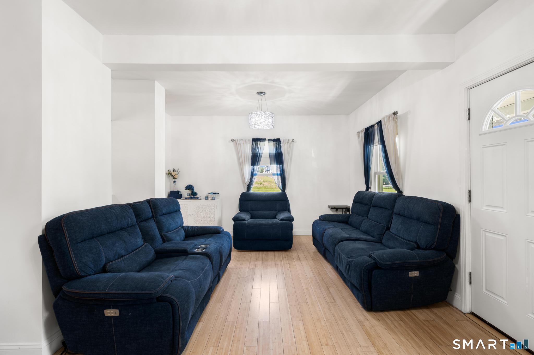 10 Addison Street Property Photo 5
