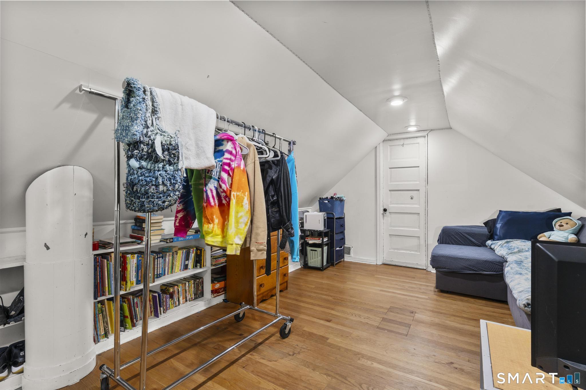 10 Addison Street Property Photo 29