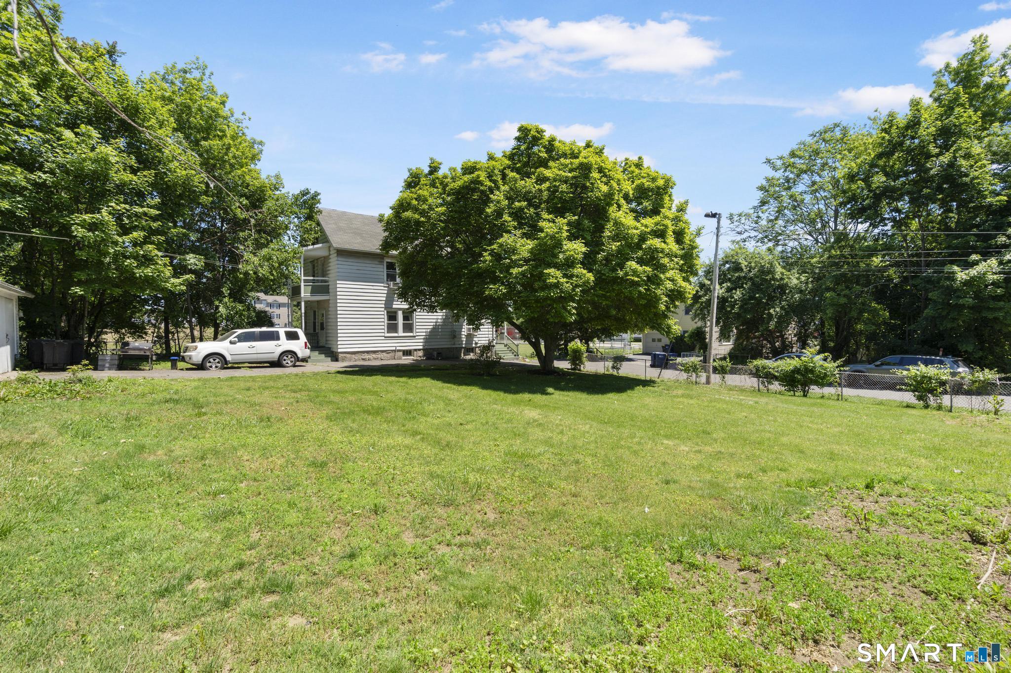 10 Addison Street Property Photo 35