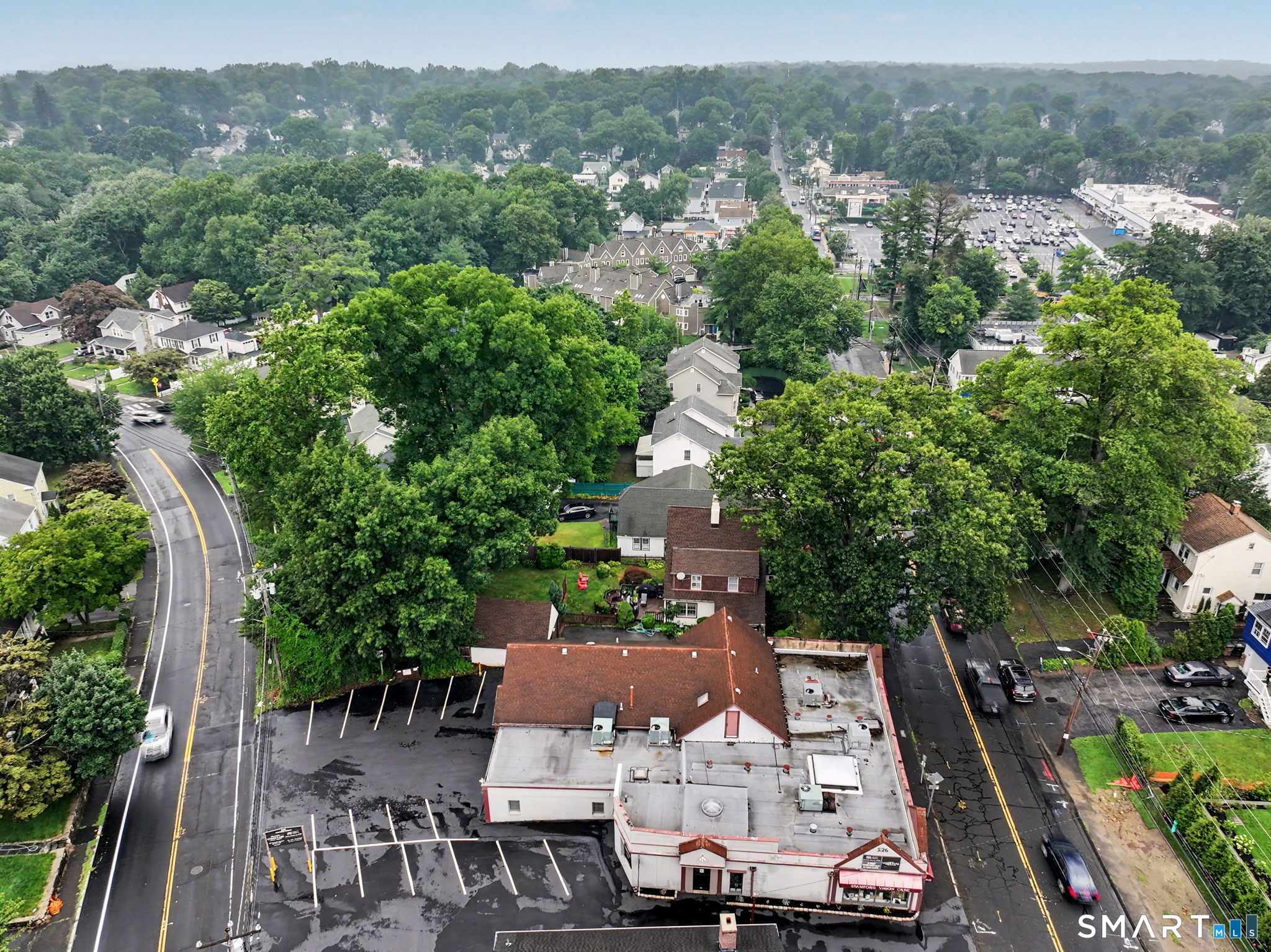 526 Newfield Avenue Property Photo 1