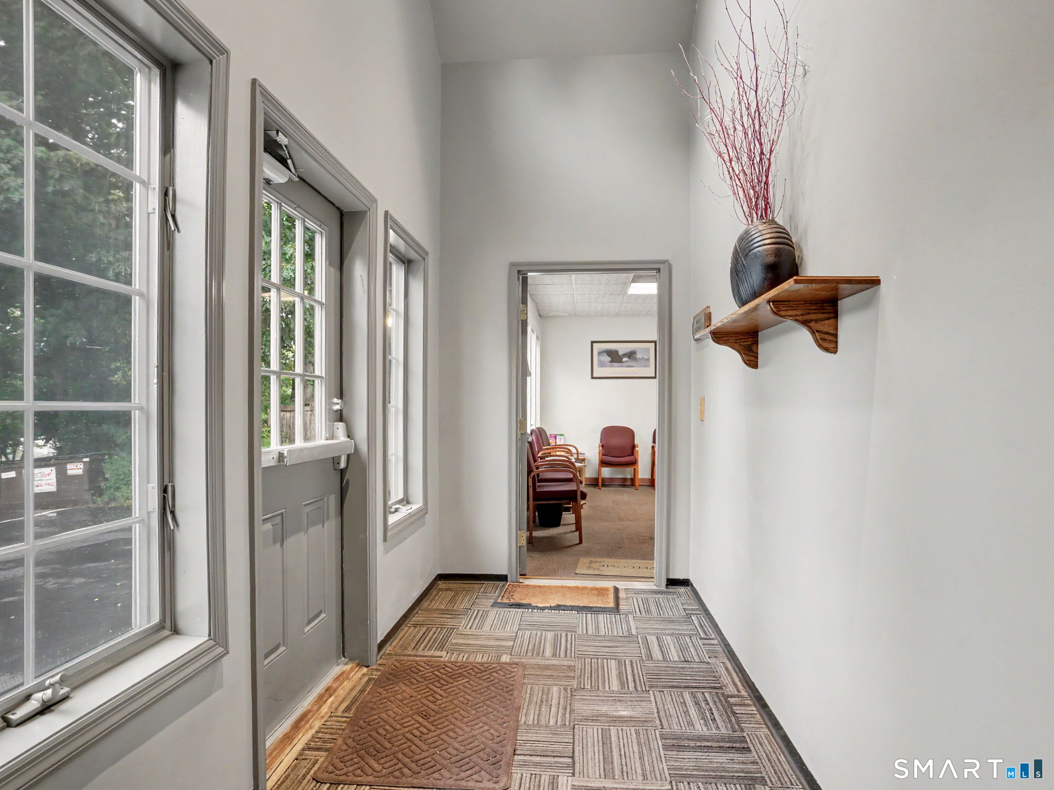 526 Newfield Avenue Property Photo 6