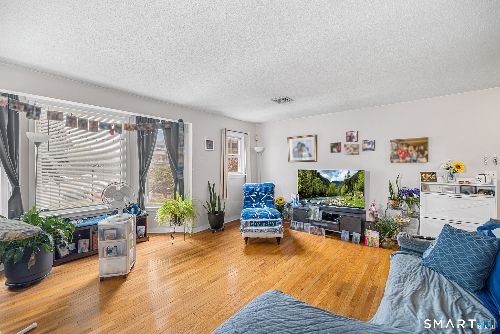 10 Franklin H Avenue Property Photo 1