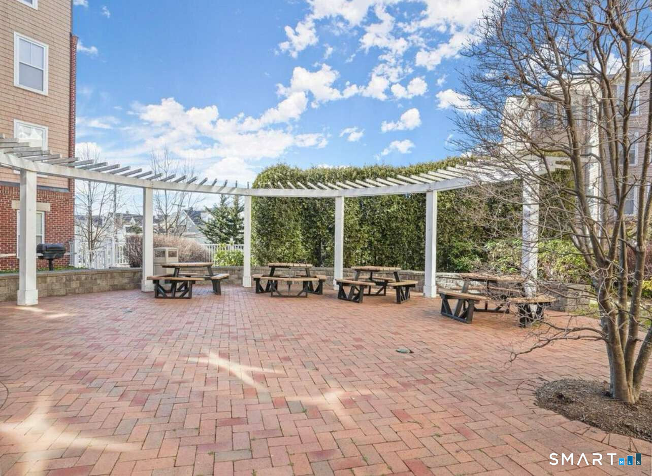35 Broad West 325 Street Property Photo 7