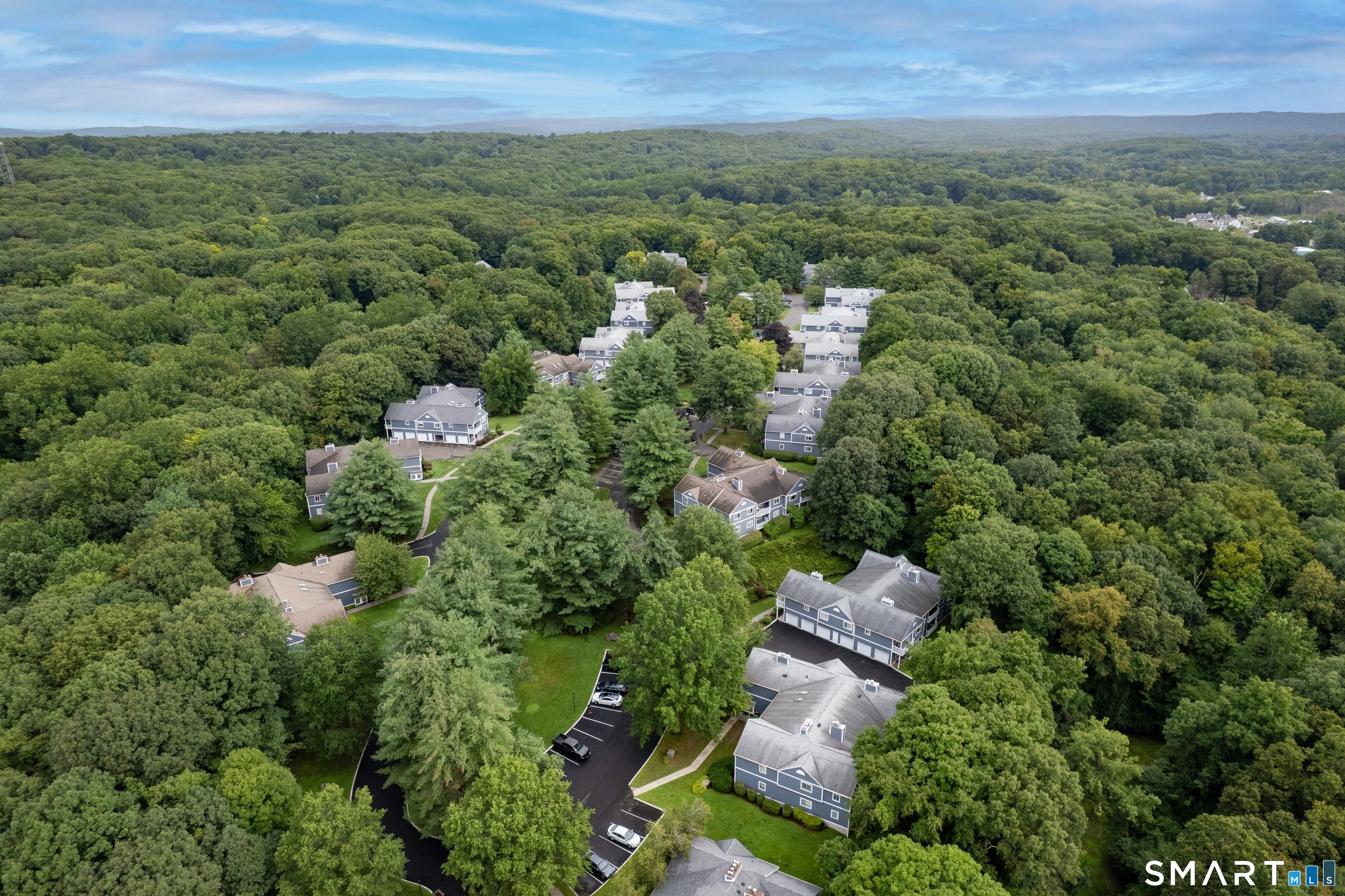 215 Windgate E Circle Property Photo 7